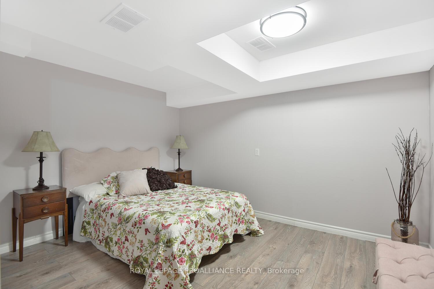 Photo 25 of 271 Sydenham Street, Gananoque — HOMEH