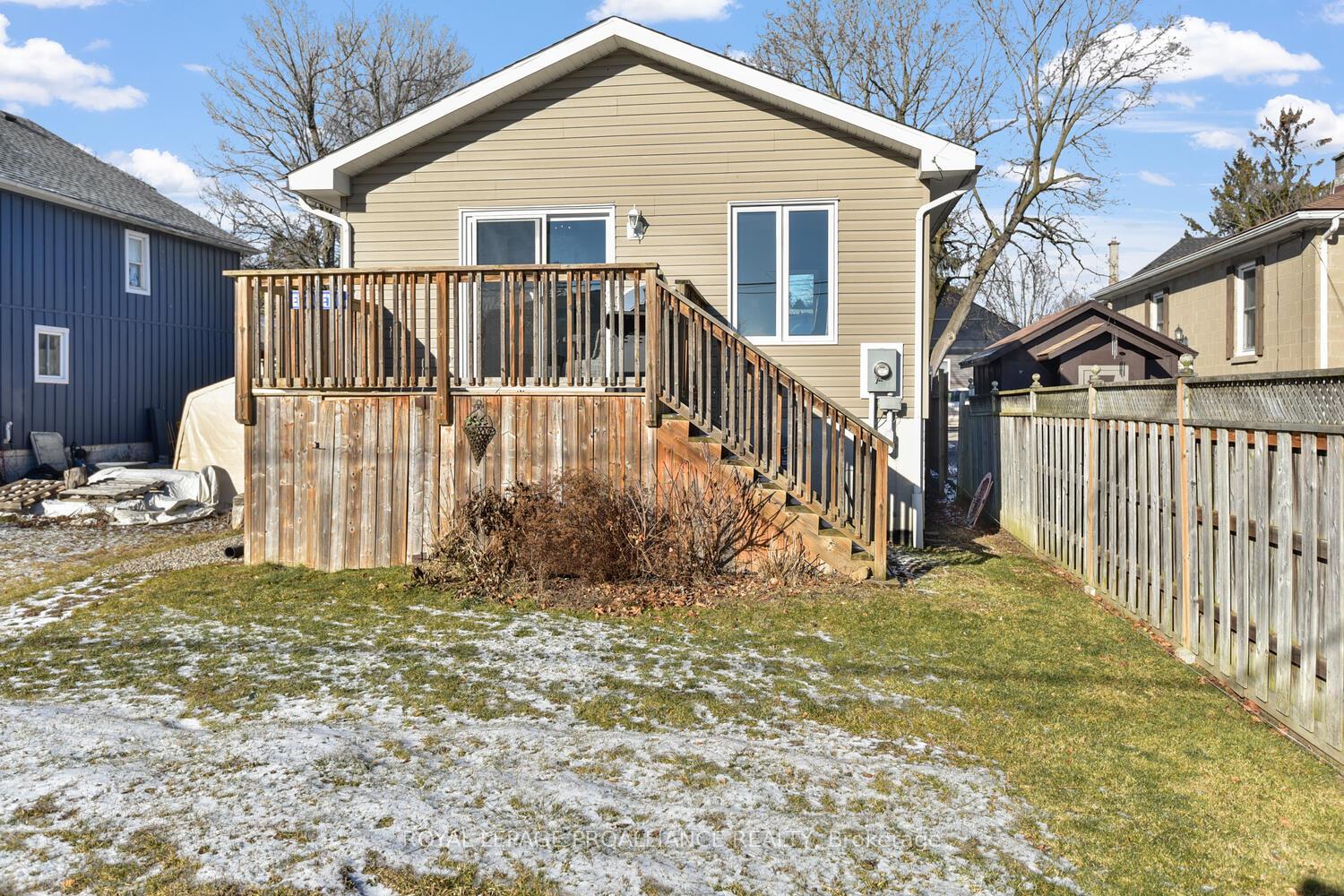 Photo 31 of 271 Sydenham Street, Gananoque — HOMEH