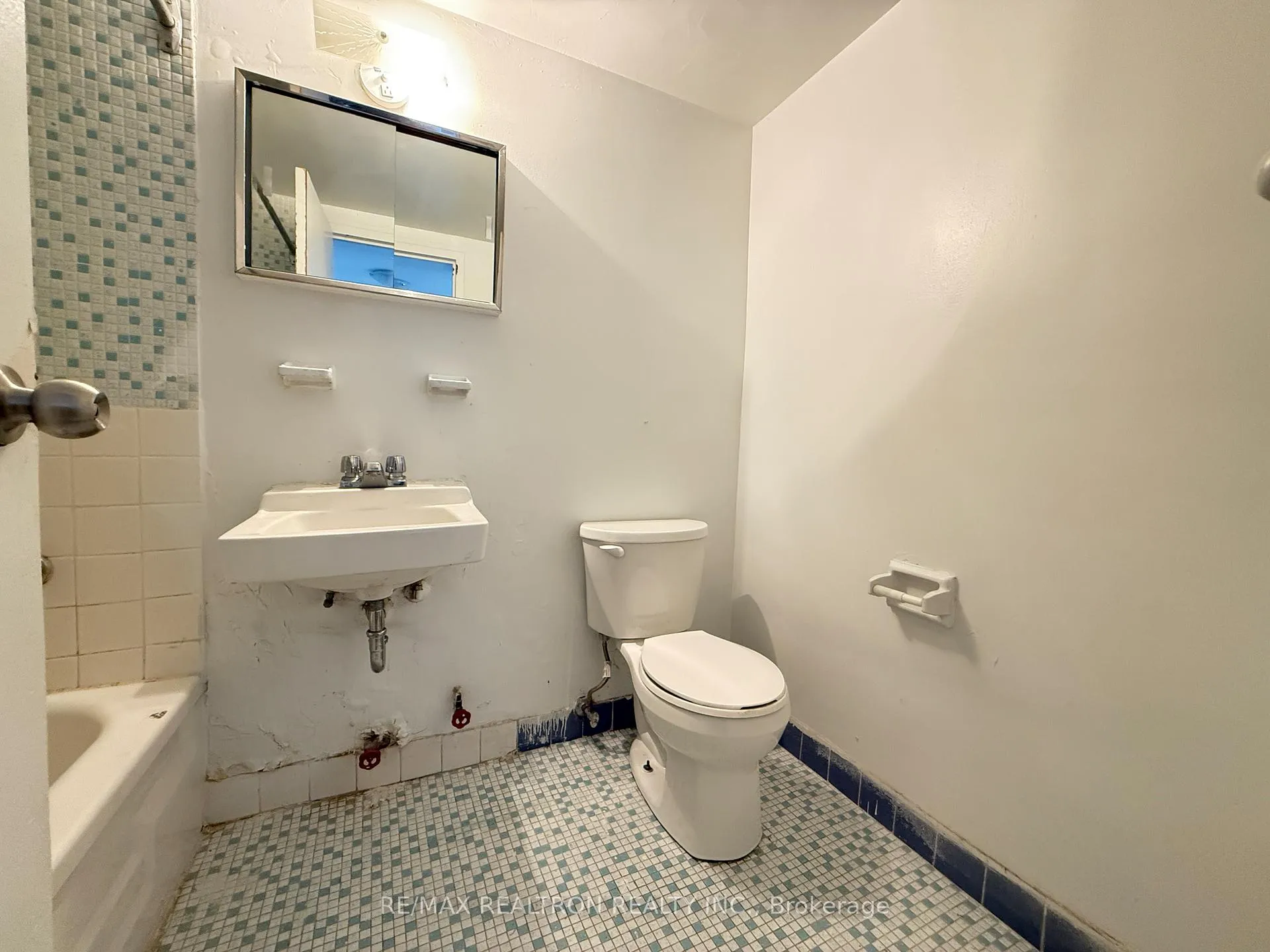 Photo 3 of Unit 701, 500 Dawes Road, Toronto, O'Connor-Parkview — HOMEH