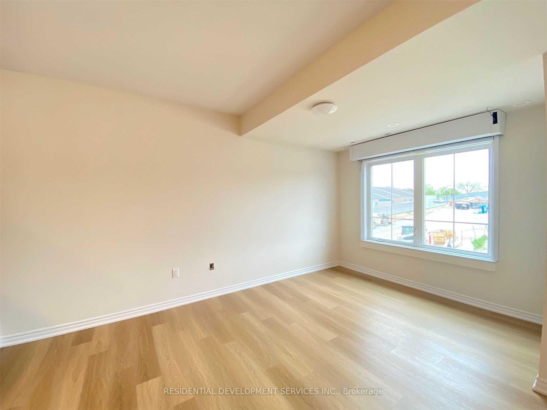 Photo 4 of Unit 8, 465 Beresford Path, Oshawa, Central — HOMEH