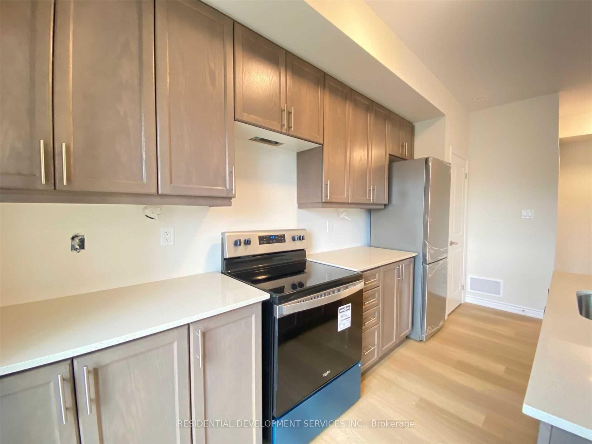 Photo 7 of Unit 8, 465 Beresford Path, Oshawa, Central — HOMEH