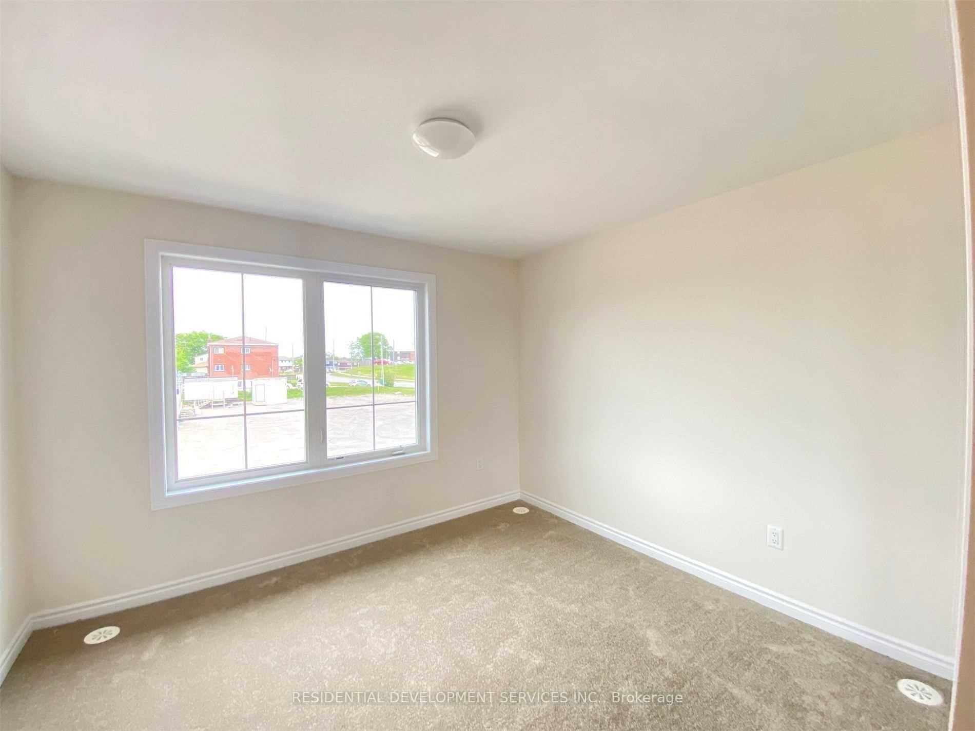 Photo 10 of Unit 8, 465 Beresford Path, Oshawa, Central — HOMEH