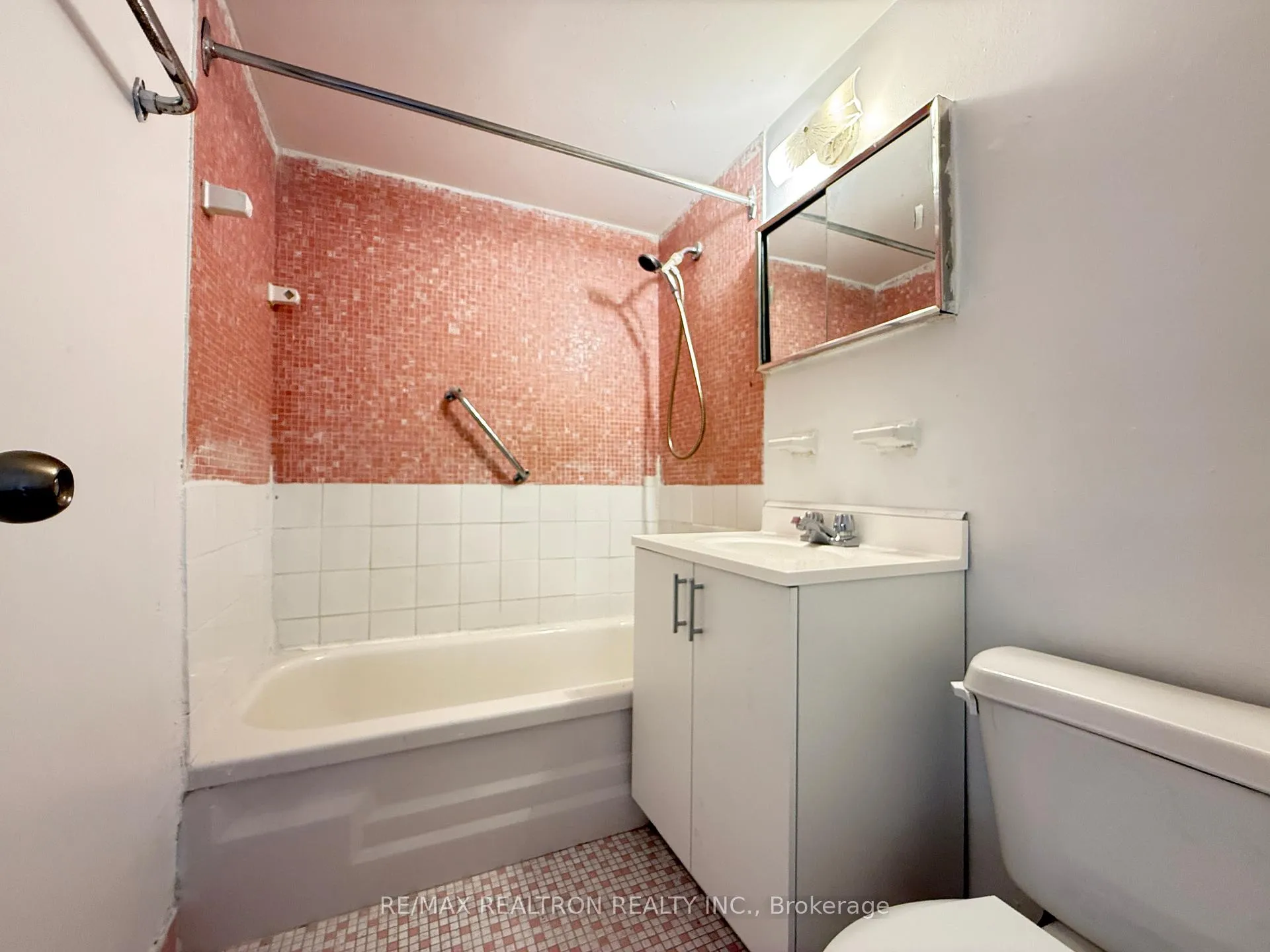 Photo 2 of Unit 418, 500 Dawes Road, Toronto, O'Connor-Parkview — HOMEH