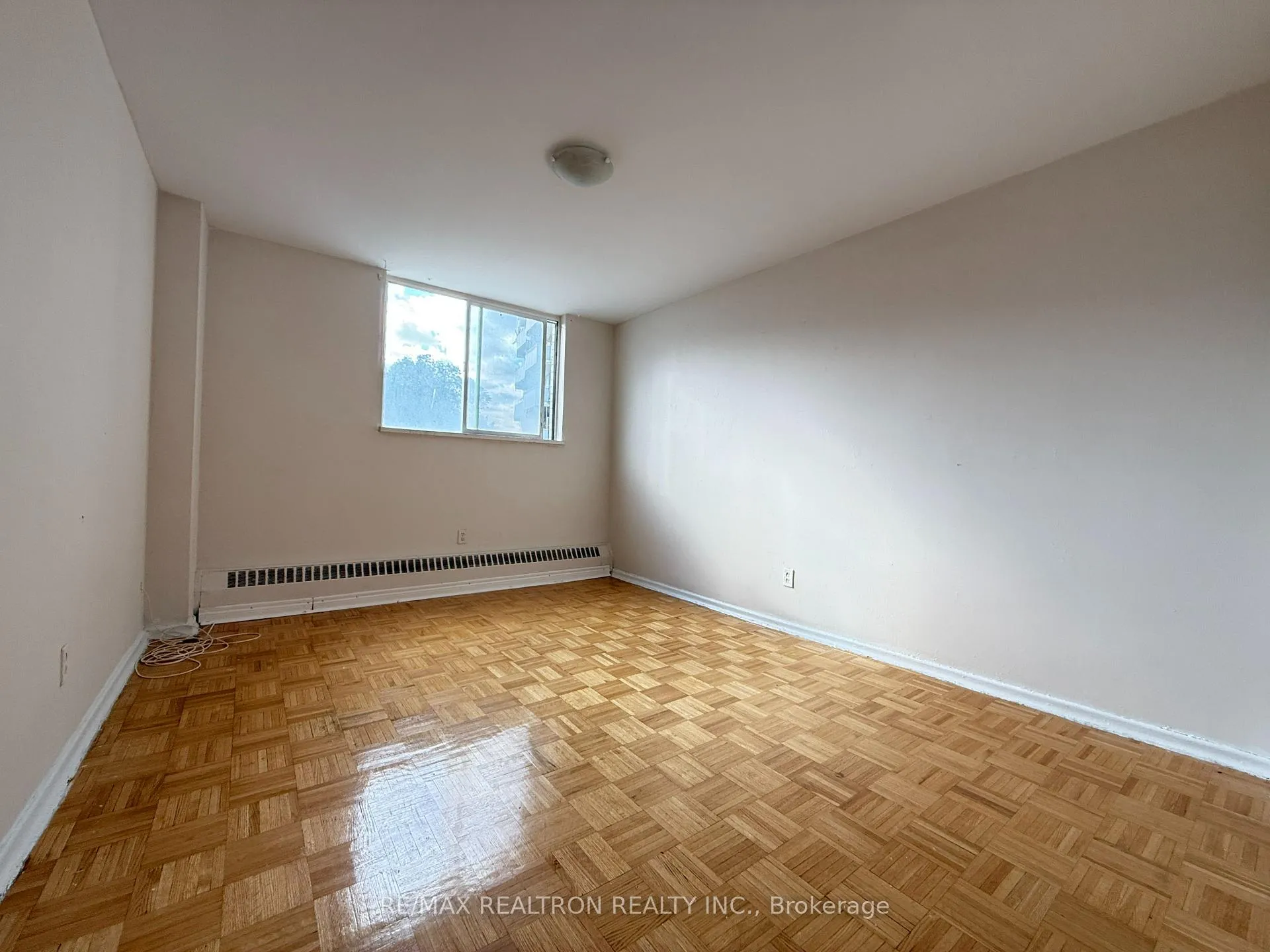 Photo 3 of Unit 418, 500 Dawes Road, Toronto, O'Connor-Parkview — HOMEH