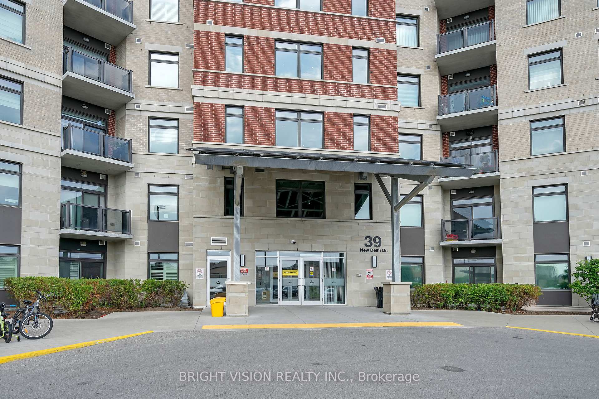 Photo 3 of Unit 223, 39 New Delhi Drive, Markham, Cedarwood — HOMEH