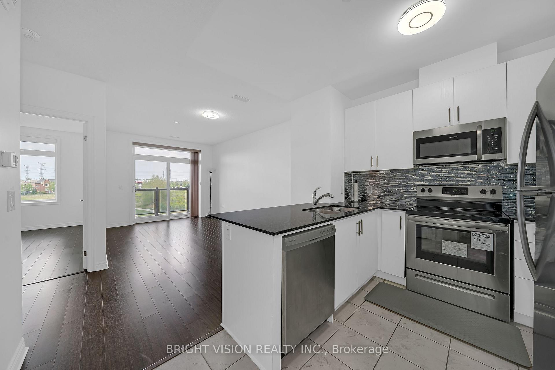 Photo 6 of Unit 223, 39 New Delhi Drive, Markham, Cedarwood — HOMEH