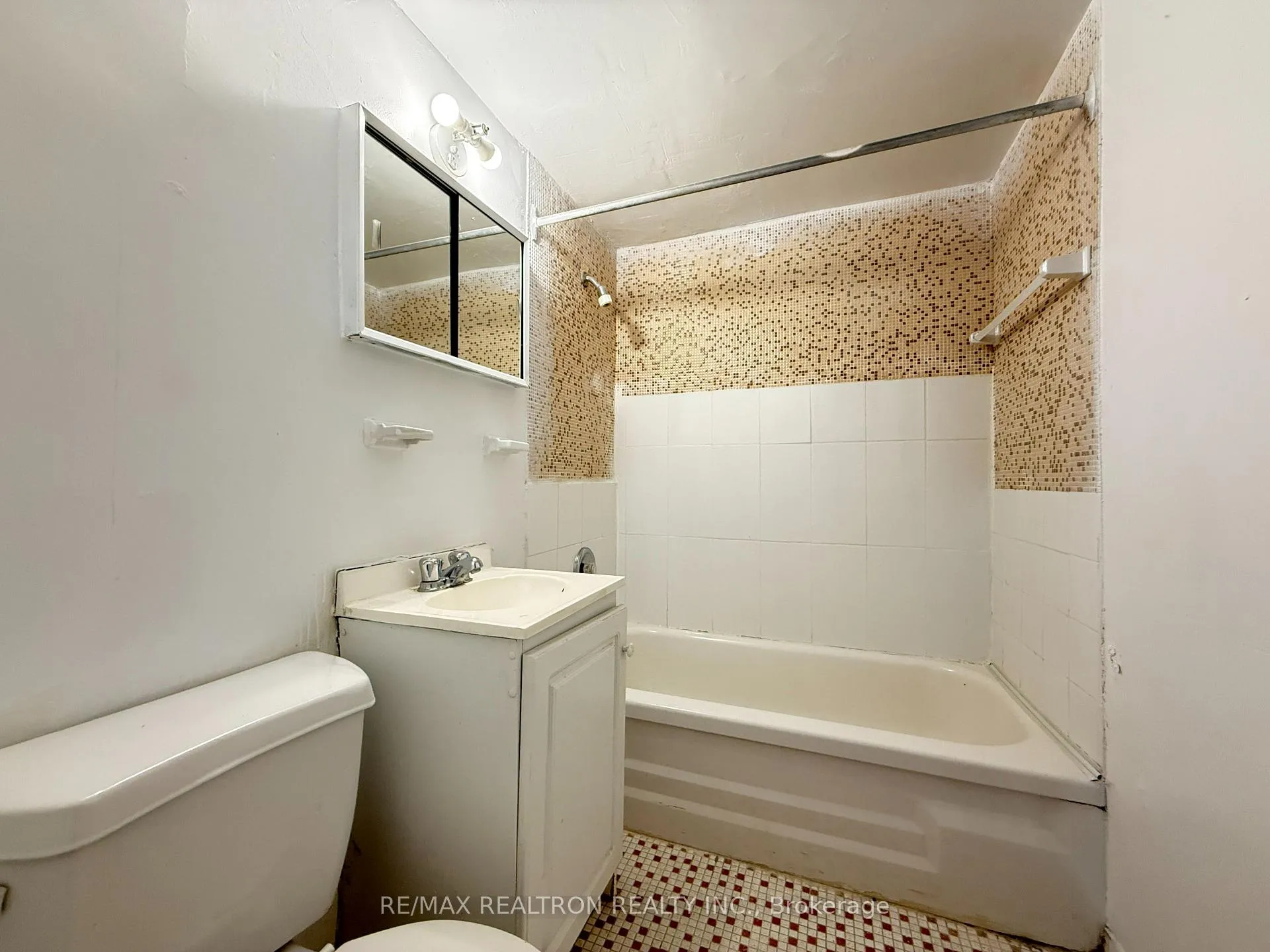 Photo 3 of Unit 211, 500 Dawes Road, Toronto, O'Connor-Parkview — HOMEH