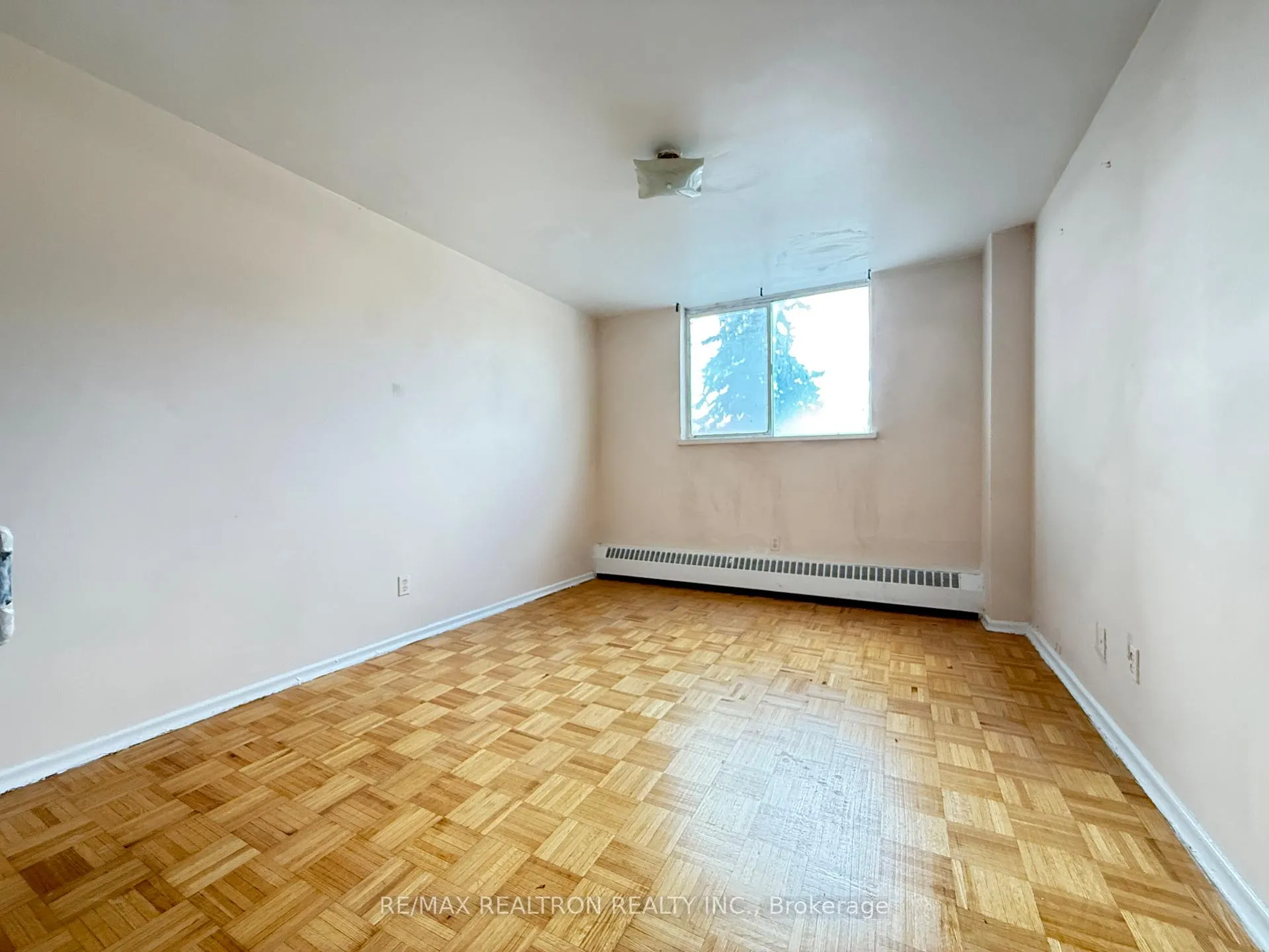 Photo 4 of Unit 211, 500 Dawes Road, Toronto, O'Connor-Parkview — HOMEH