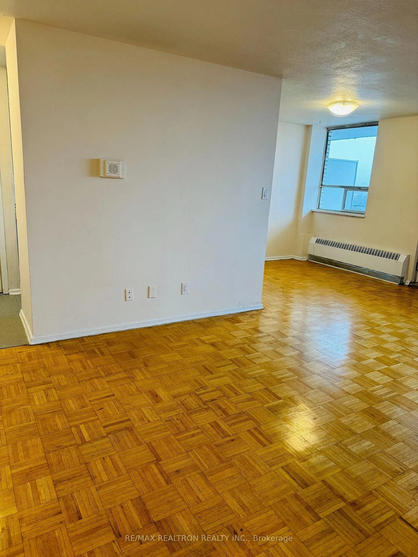 Photo 3 of Unit 322, 500 Dawes Road, Toronto, O'Connor-Parkview — HOMEH