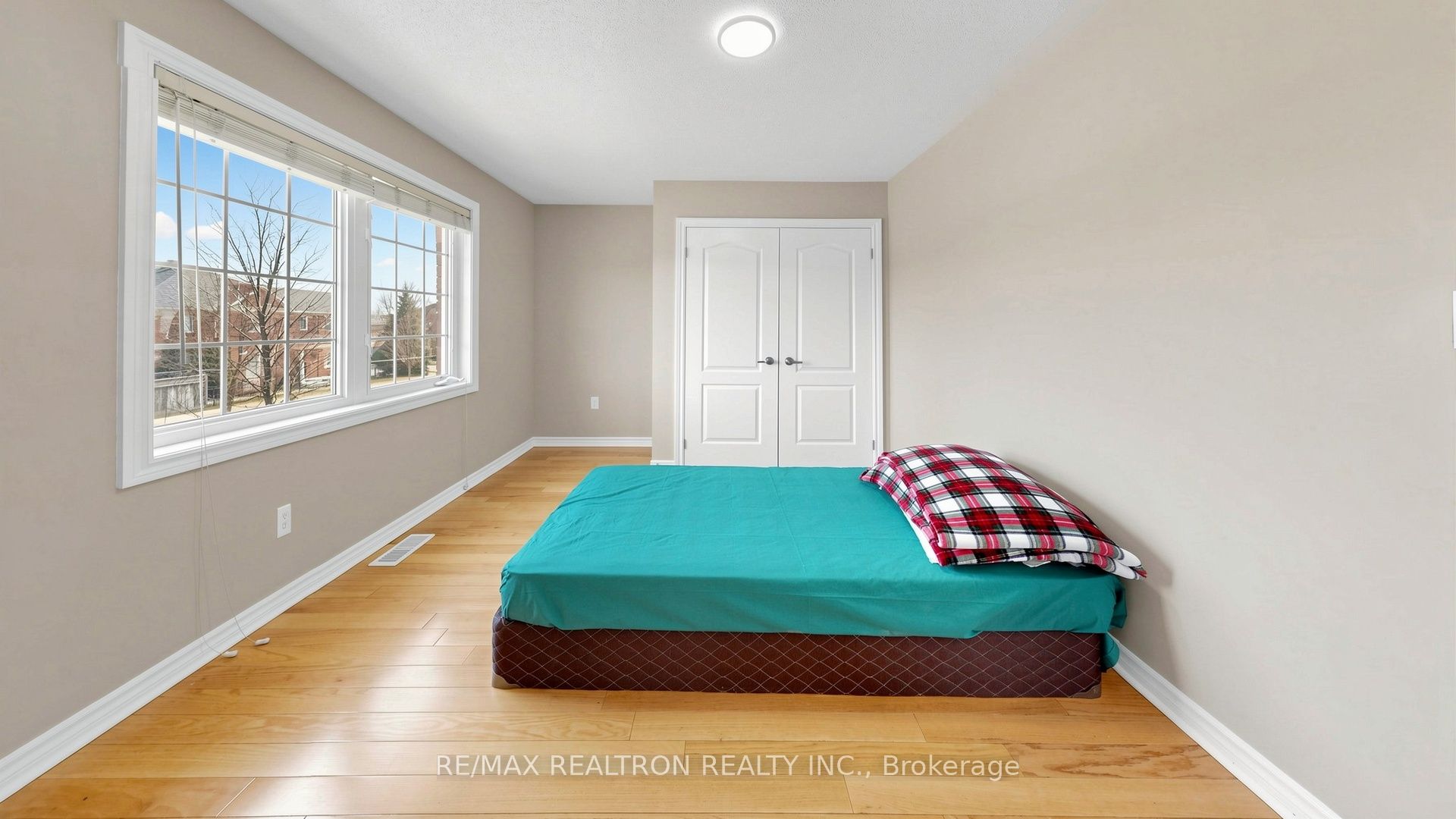 Photo 28 of 1 Barnstone Drive, Markham, Wismer — HOMEH