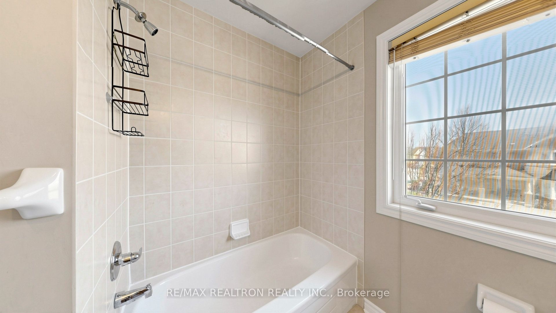 Photo 34 of 1 Barnstone Drive, Markham, Wismer — HOMEH