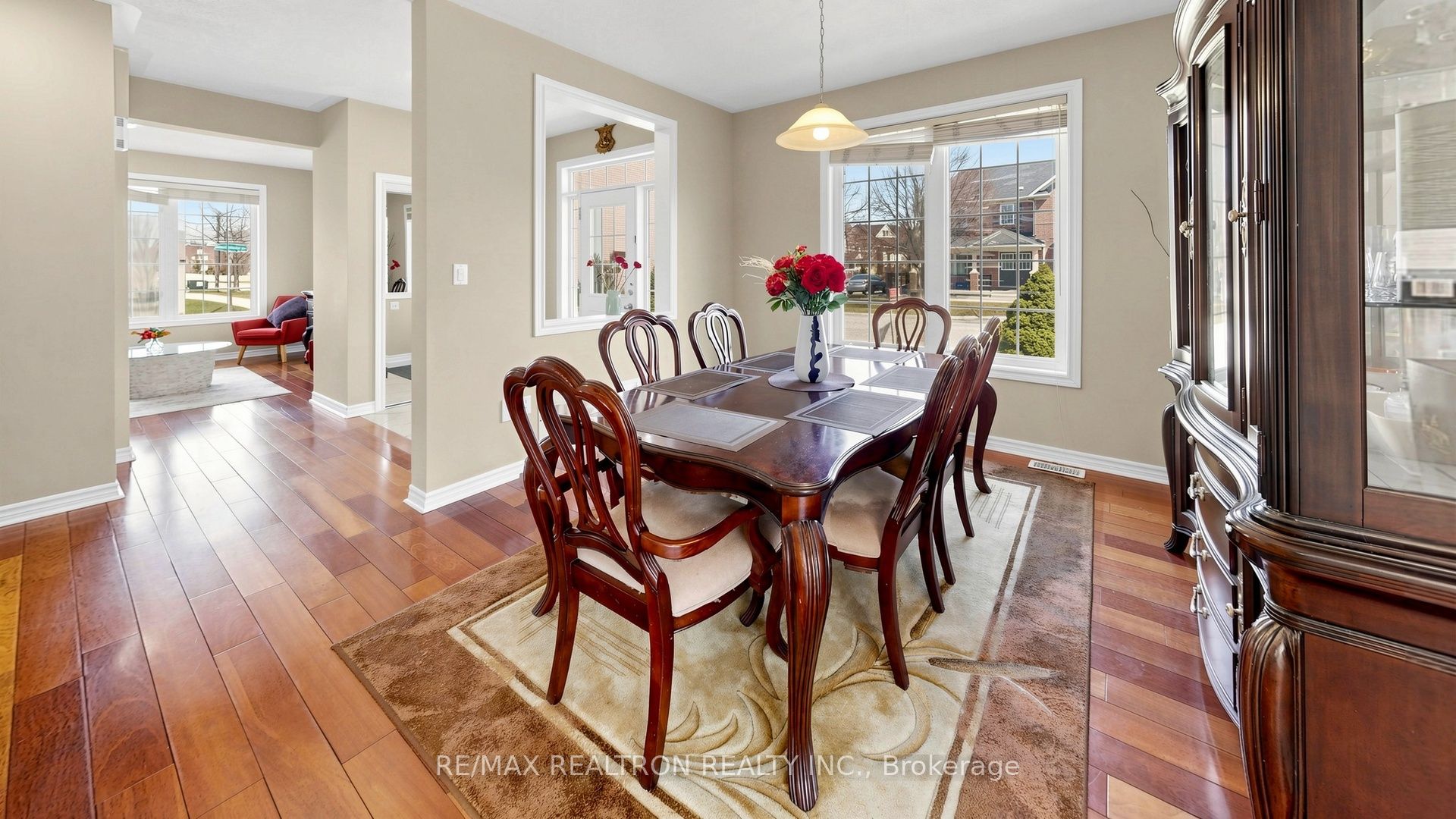 Photo 9 of 1 Barnstone Drive, Markham, Wismer — HOMEH