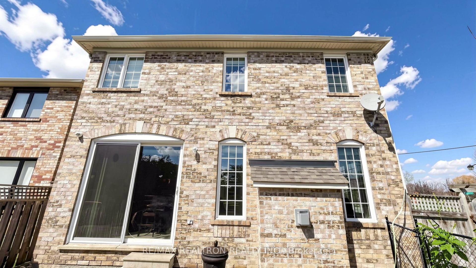 Photo 48 of 1 Barnstone Drive, Markham, Wismer — HOMEH