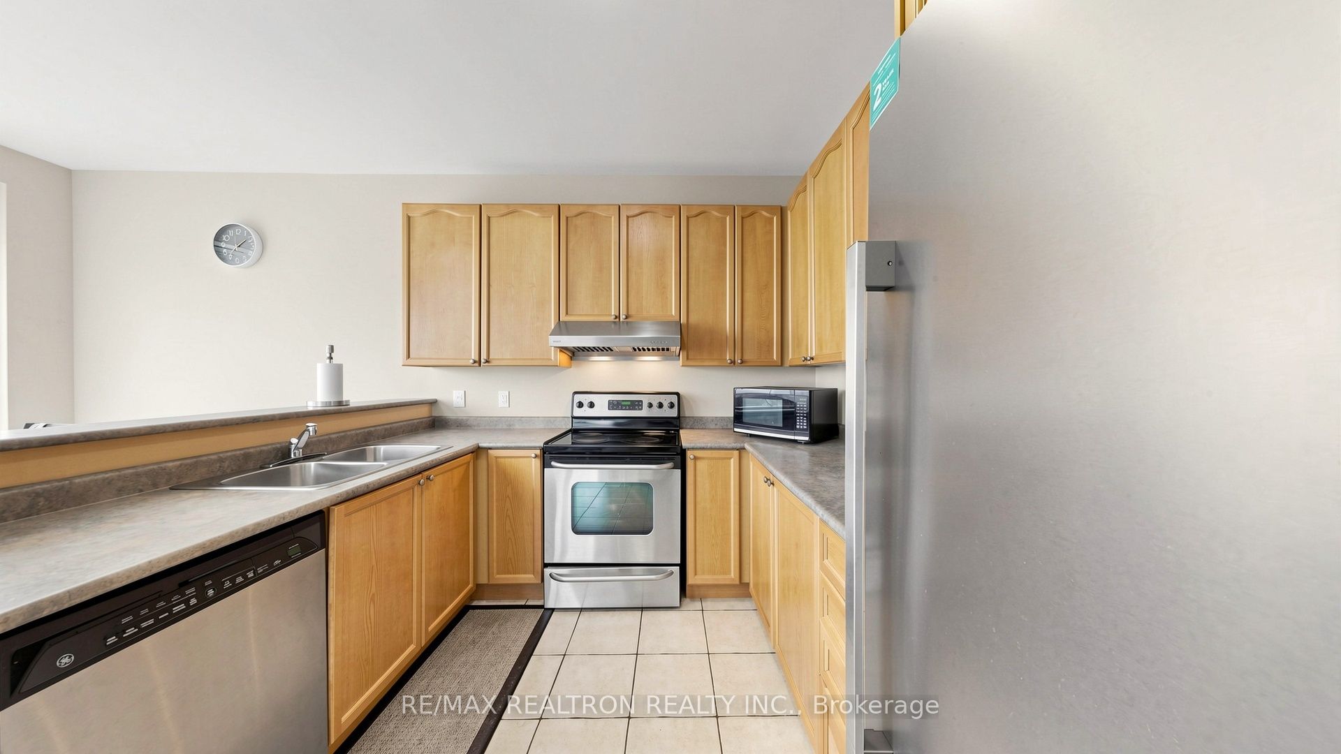 Photo 15 of 1 Barnstone Drive, Markham, Wismer — HOMEH