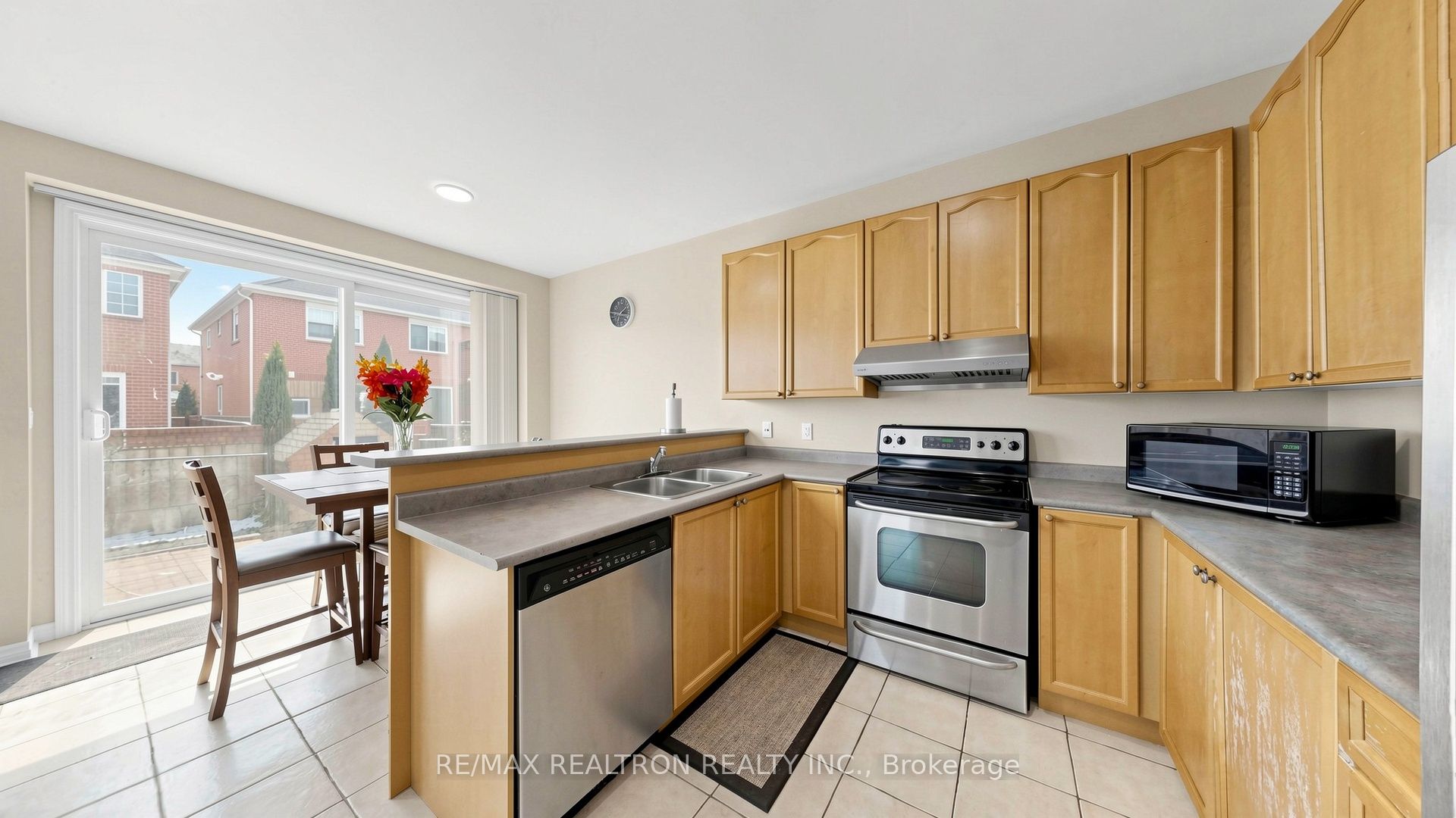 Photo 14 of 1 Barnstone Drive, Markham, Wismer — HOMEH