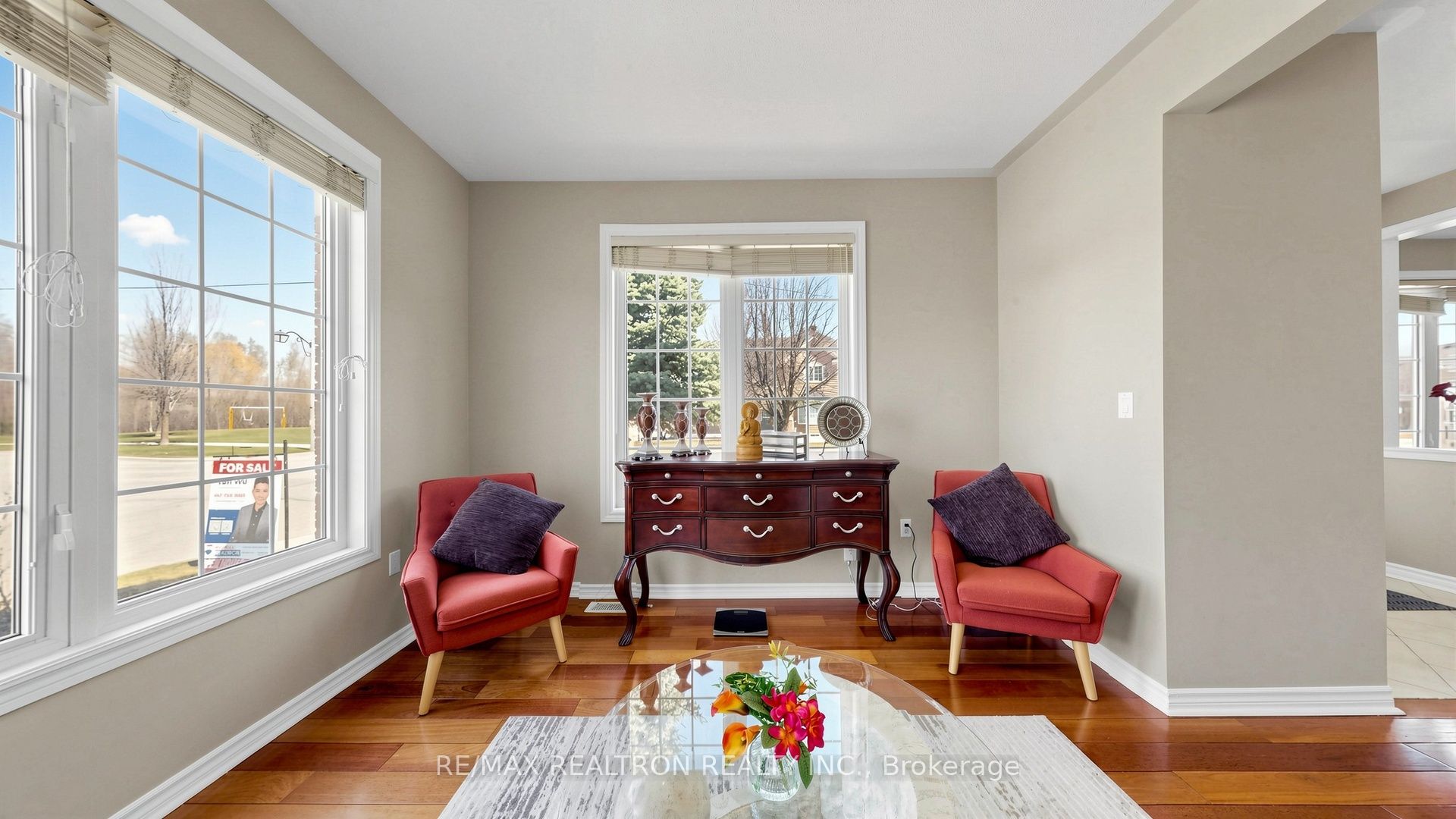 Photo 8 of 1 Barnstone Drive, Markham, Wismer — HOMEH