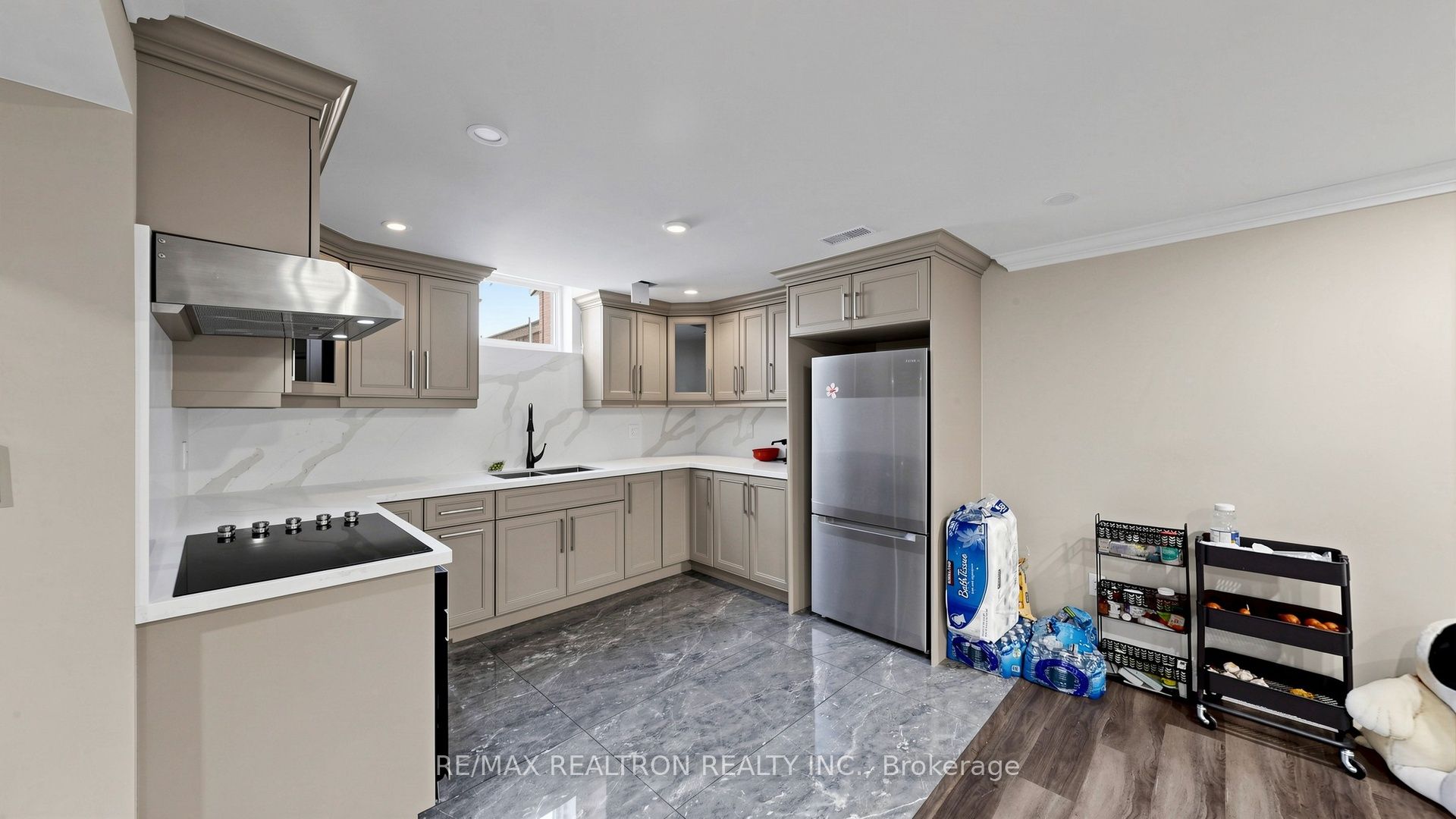 Photo 40 of 1 Barnstone Drive, Markham, Wismer — HOMEH