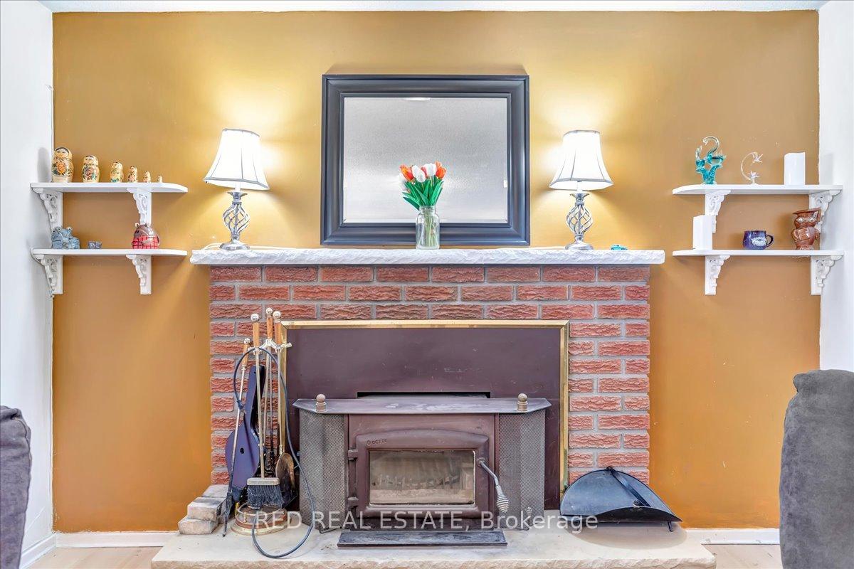 Photo 11 of 45 Springdale Drive, Barrie, Cundles East — HOMEH