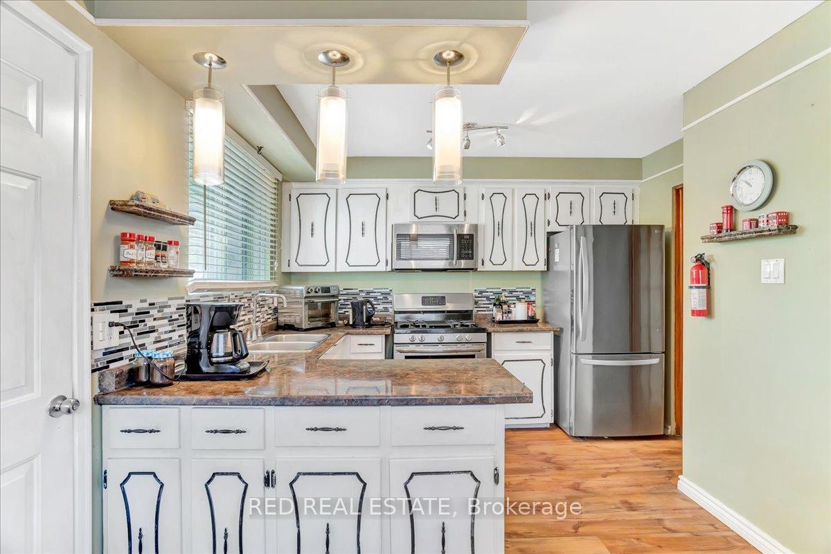 Photo 17 of 45 Springdale Drive, Barrie, Cundles East — HOMEH
