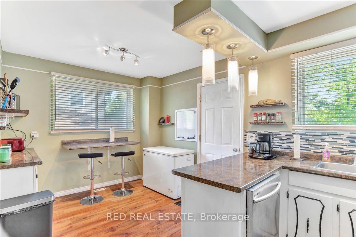 Photo 19 of 45 Springdale Drive, Barrie, Cundles East — HOMEH