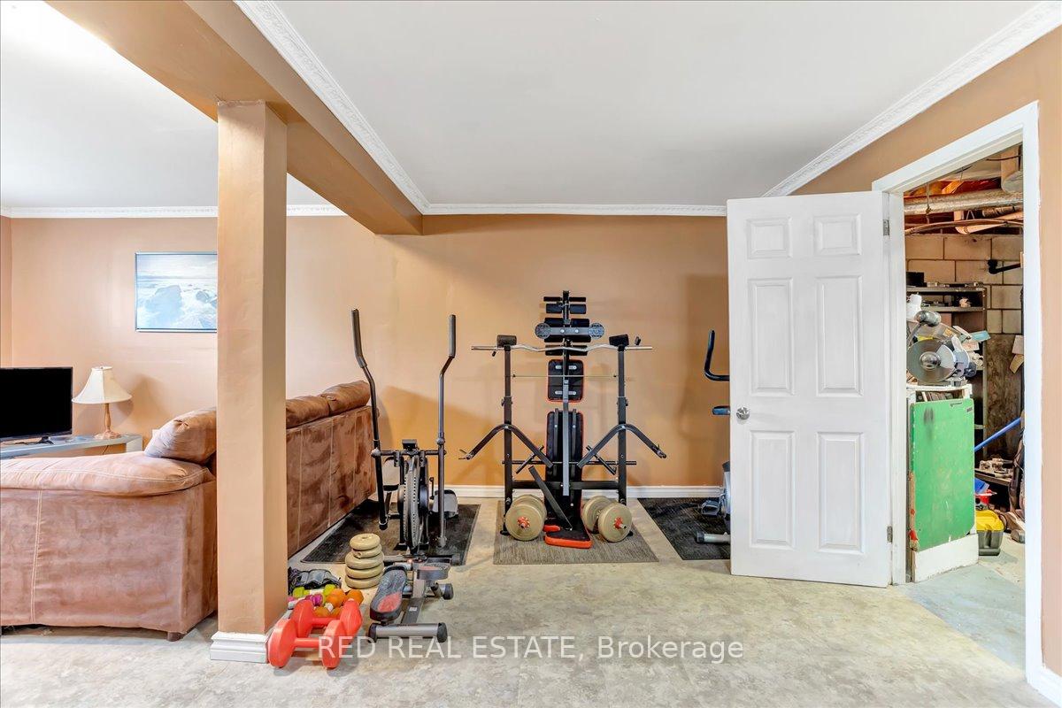 Photo 32 of 45 Springdale Drive, Barrie, Cundles East — HOMEH