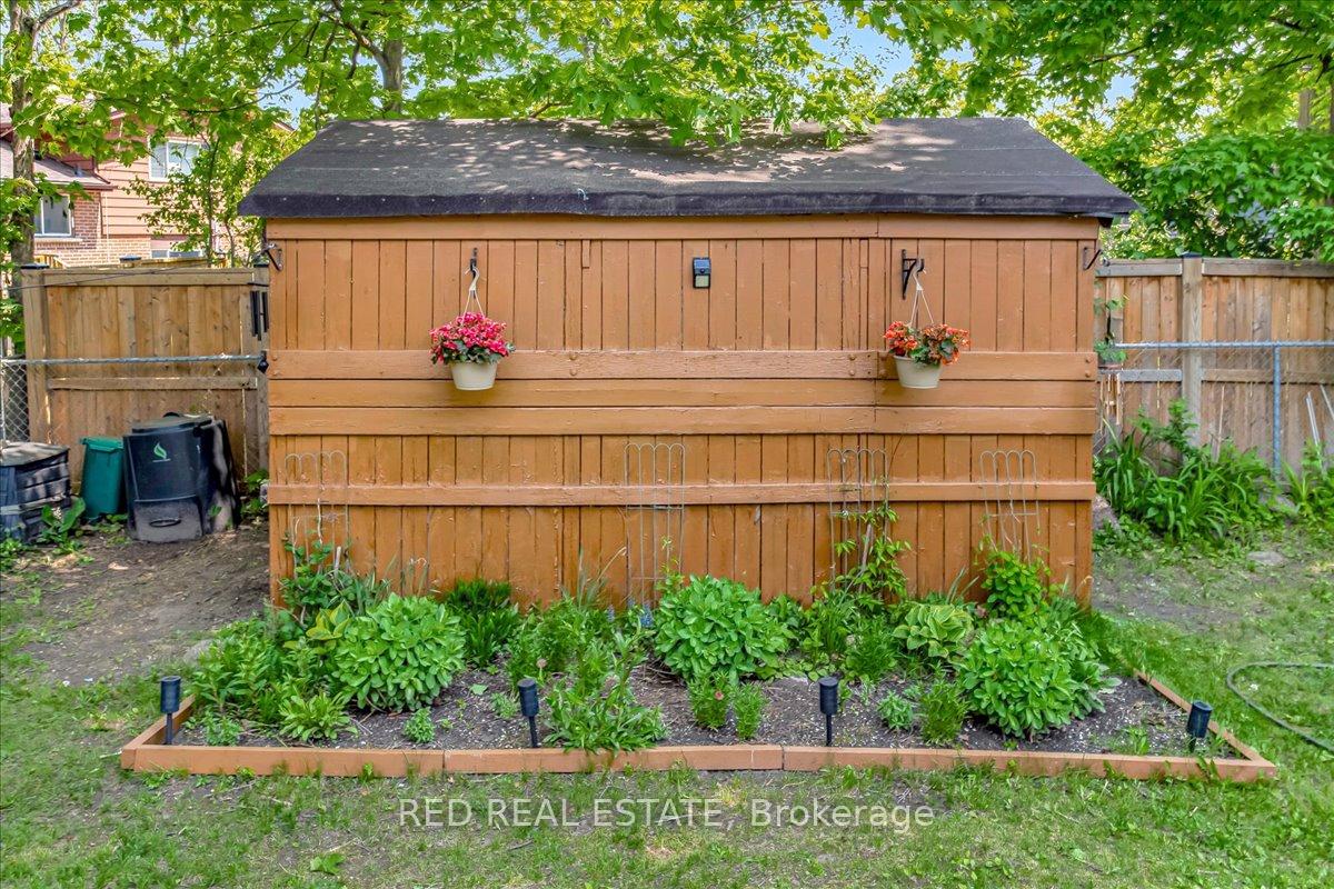Photo 35 of 45 Springdale Drive, Barrie, Cundles East — HOMEH