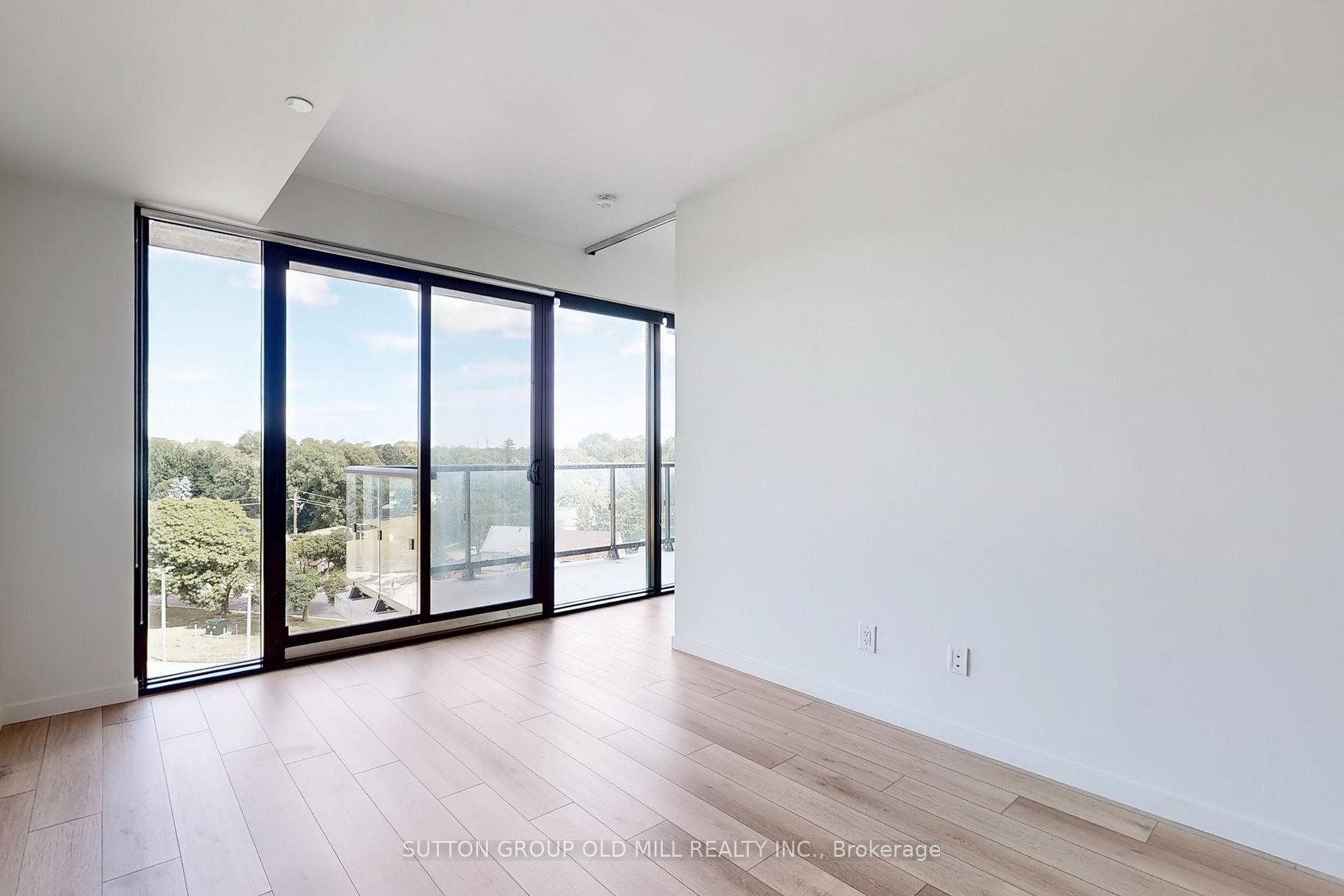 Photo 6 of Unit 605, 7 Smith Crescent, Etobicoke, Stonegate-Queensway — HOMEH