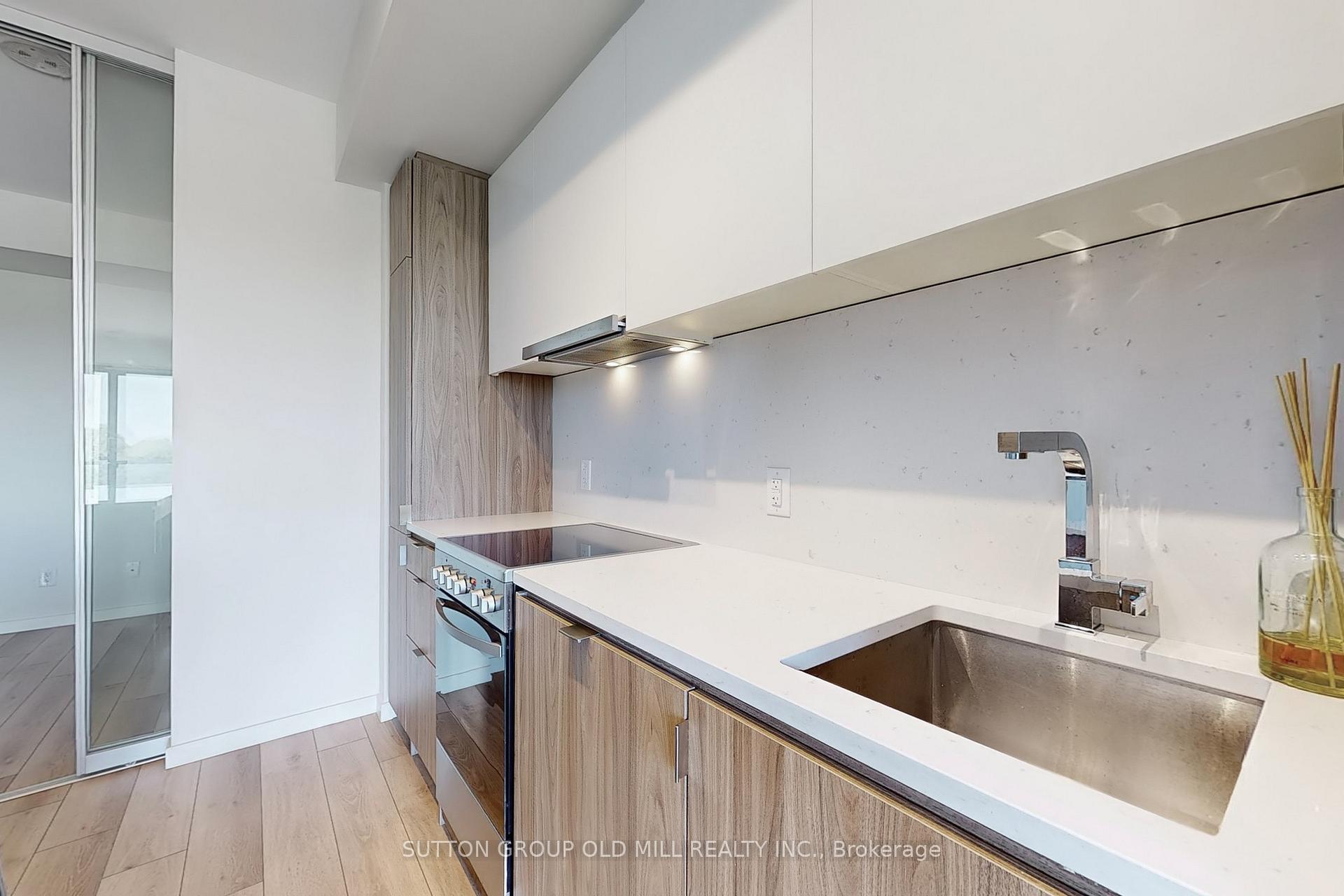 Photo 11 of Unit 605, 7 Smith Crescent, Etobicoke, Stonegate-Queensway — HOMEH