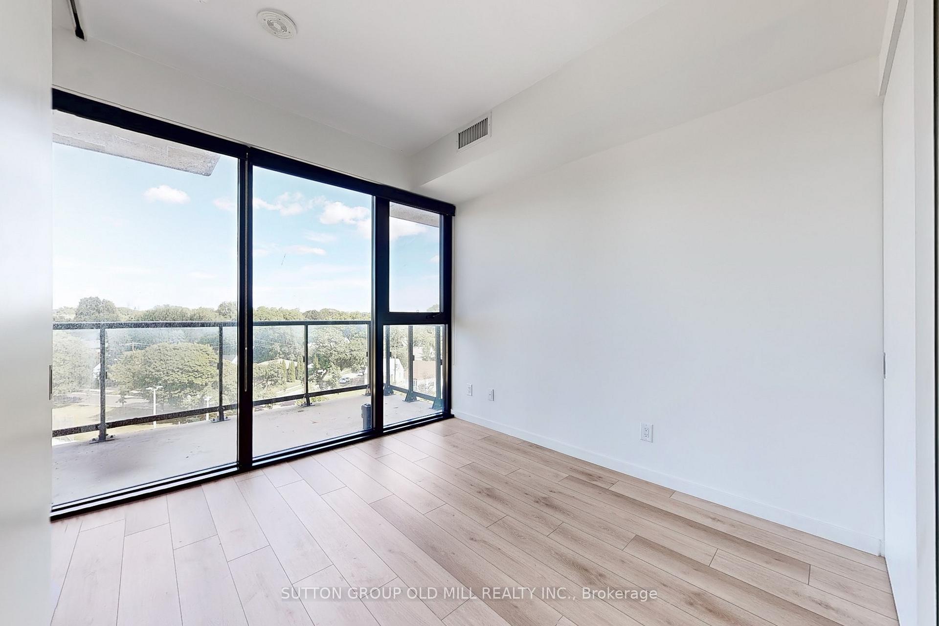 Photo 13 of Unit 605, 7 Smith Crescent, Etobicoke, Stonegate-Queensway — HOMEH