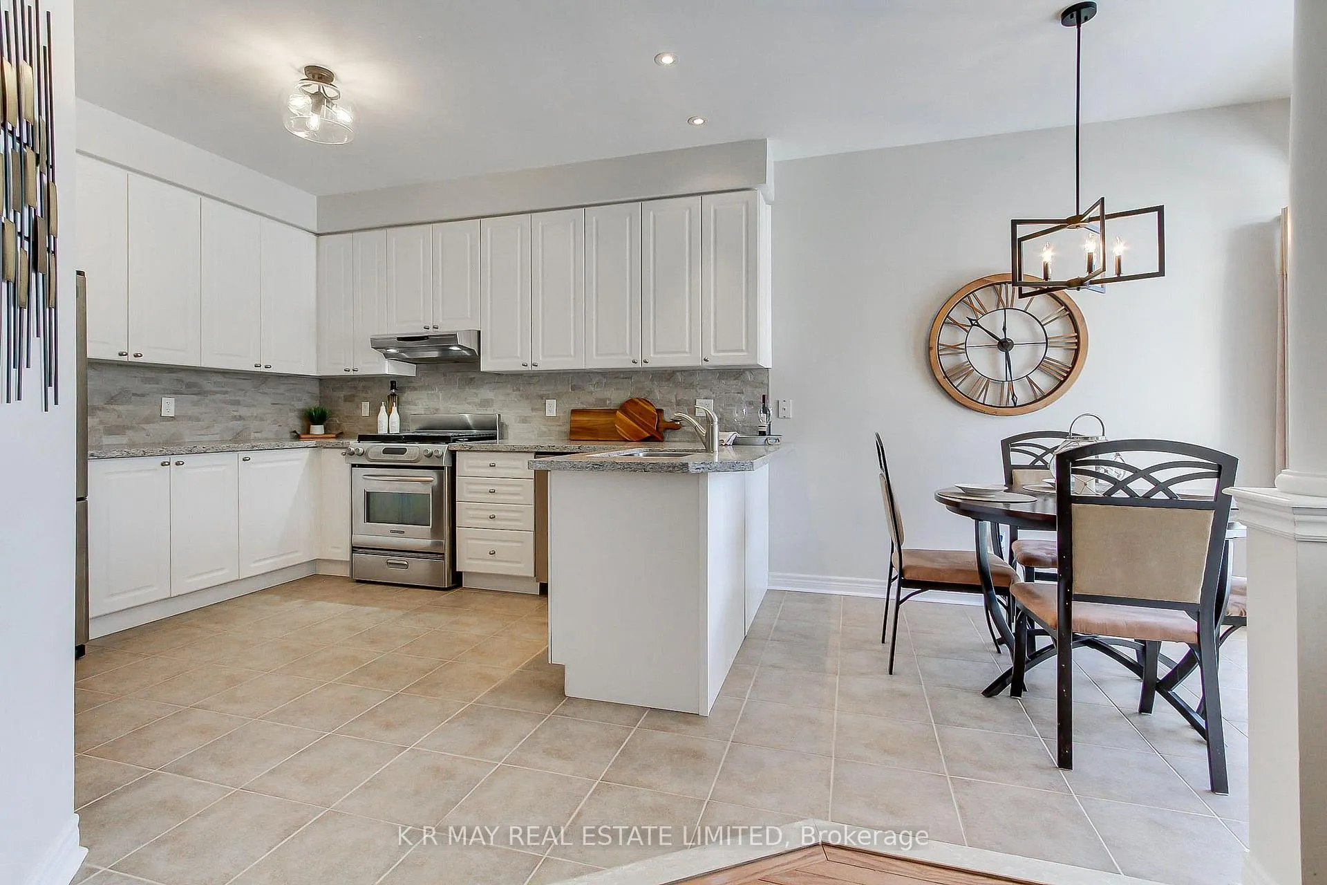 Photo 16 of 72 Sherrington Drive, Scugog, Port Perry — HOMEH