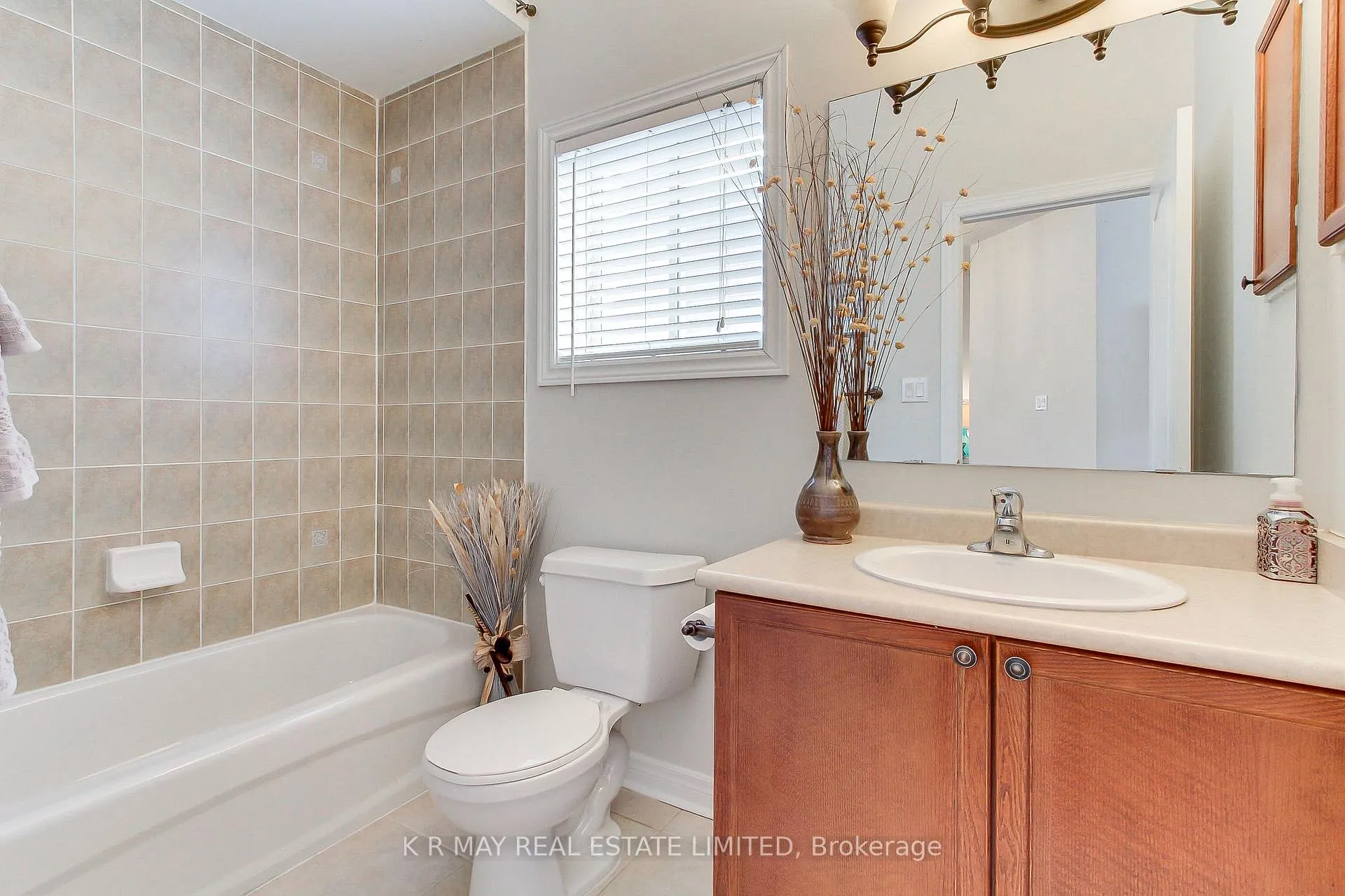 Photo 29 of 72 Sherrington Drive, Scugog, Port Perry — HOMEH
