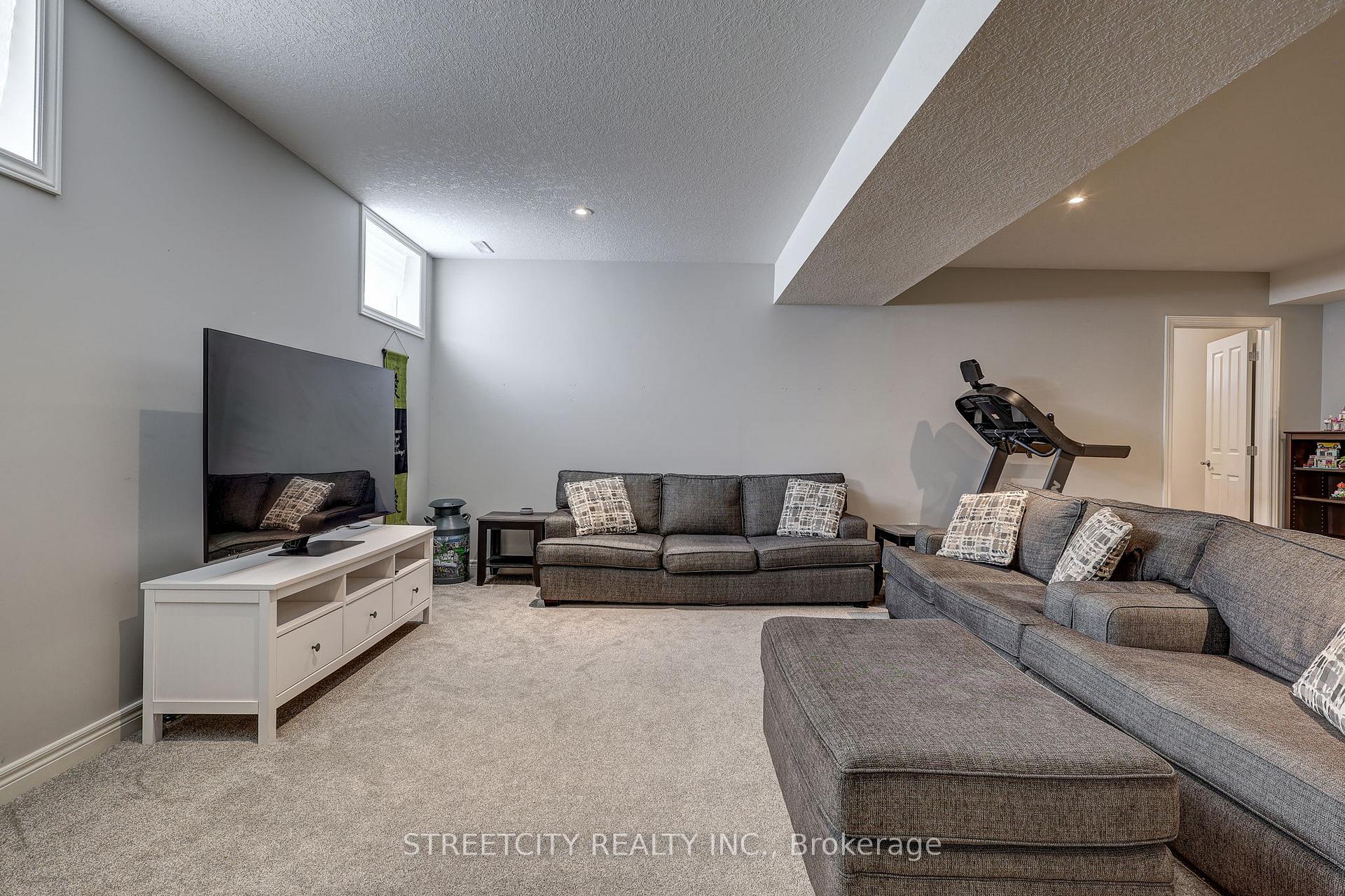 Photo 32 of 400 Beamish Street, Central Elgin, Rural Central Elgin — HOMEH