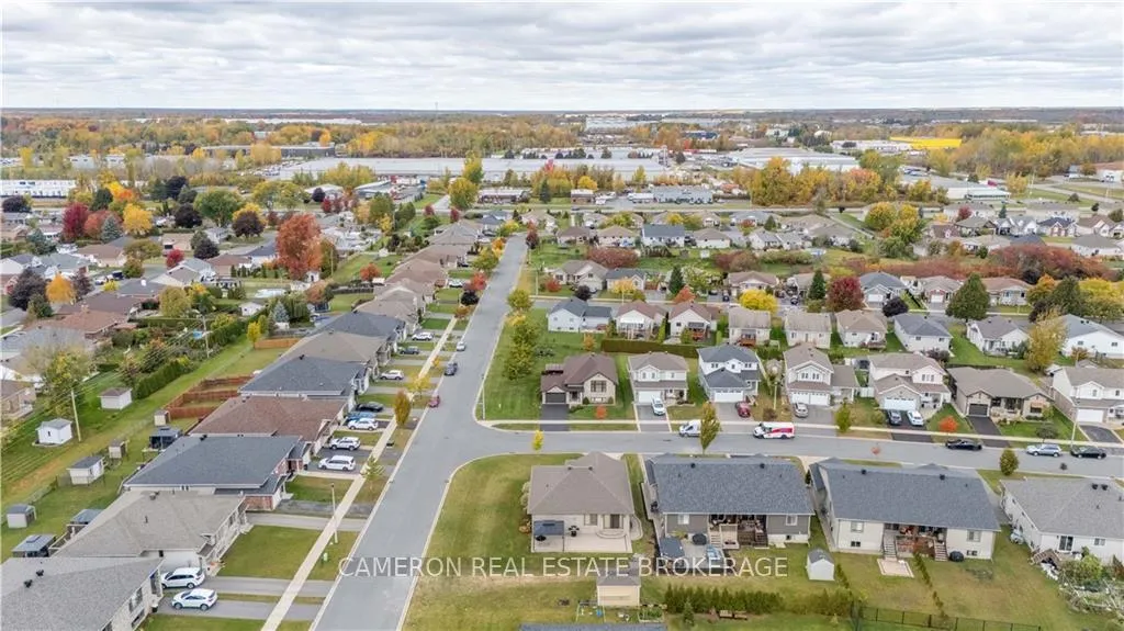 Photo 6 of 2124 Tremblay Avenue, Cornwall — HOMEH