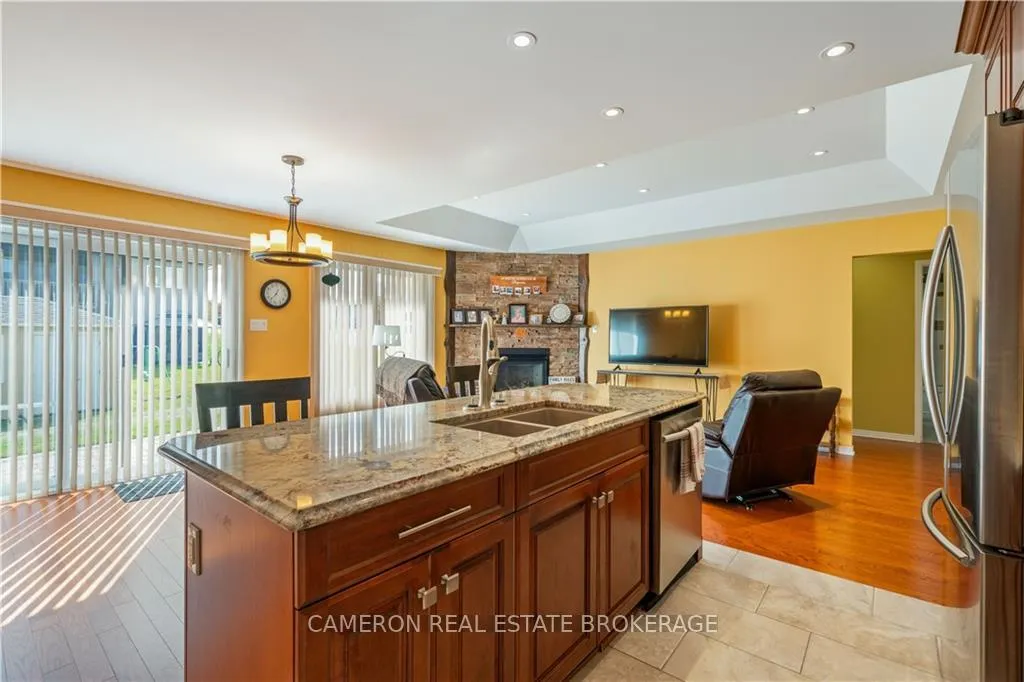 Photo 12 of 2124 Tremblay Avenue, Cornwall — HOMEH