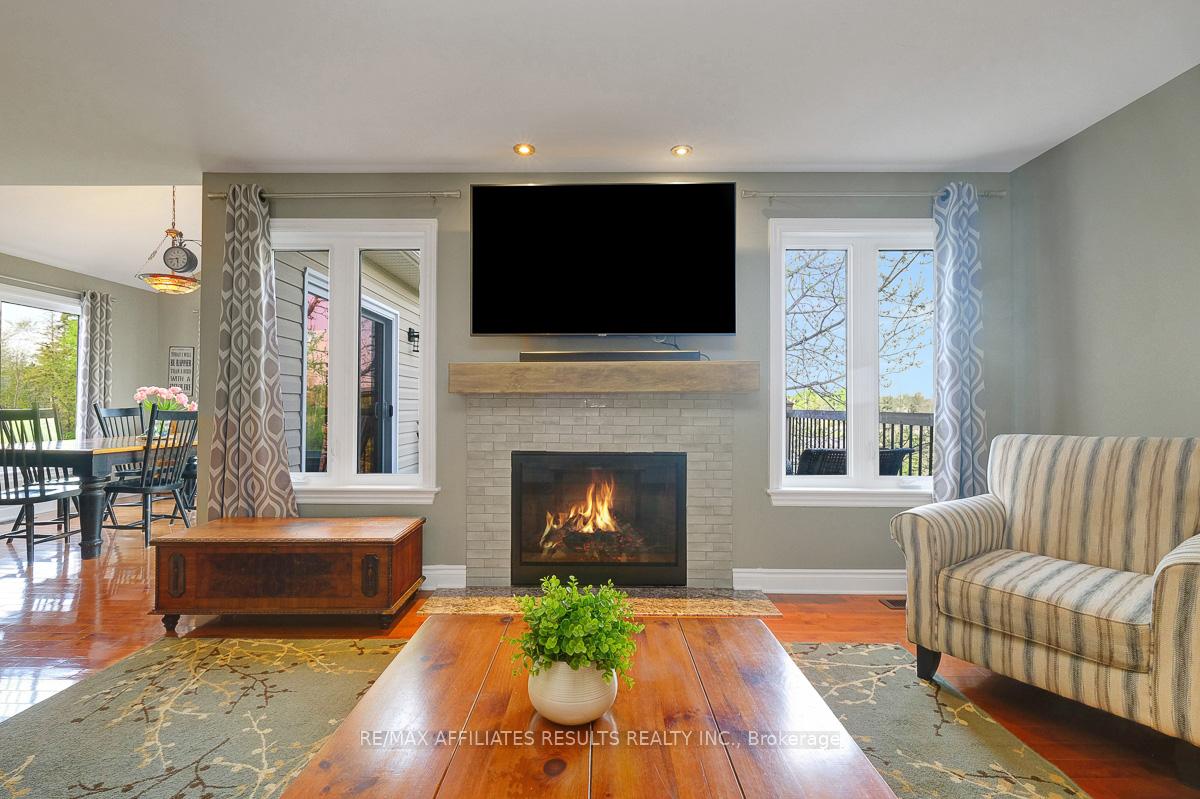 Photo 12 of 117 Scottwood Grove, Ottawa, Dunrobin Shores — HOMEH
