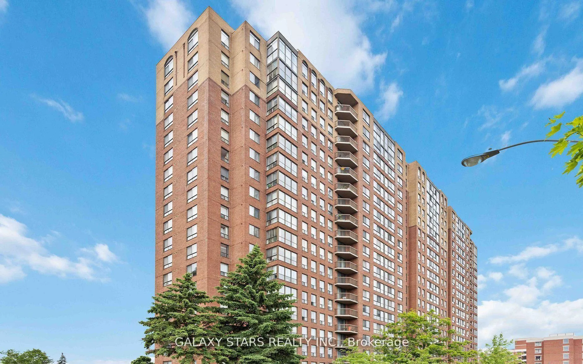 Front of Unit 511, 330 McCowan Road