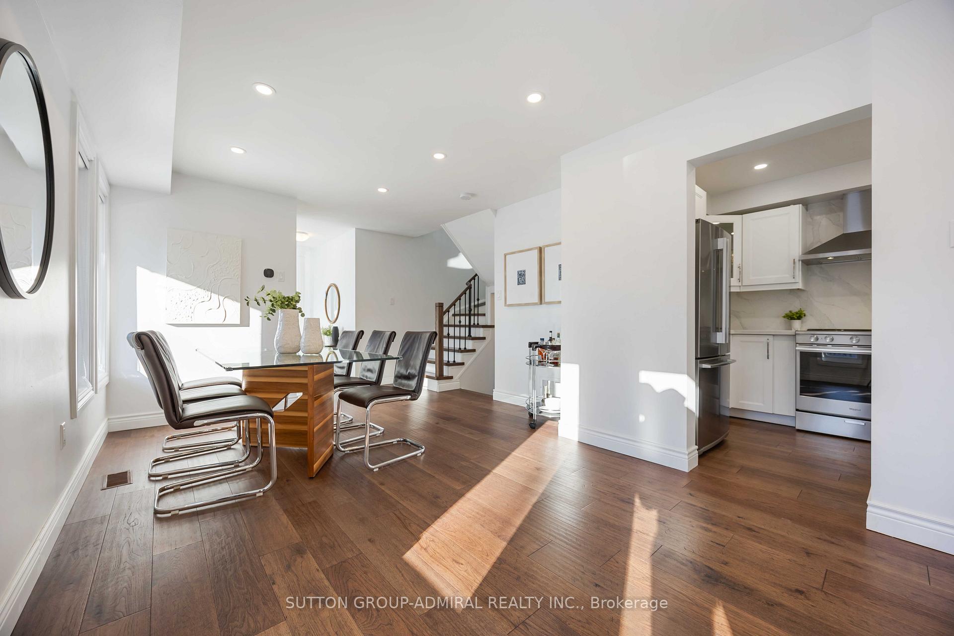 Photo 8 of 2 Mugford Road, Aurora, Bayview Wellington — HOMEH