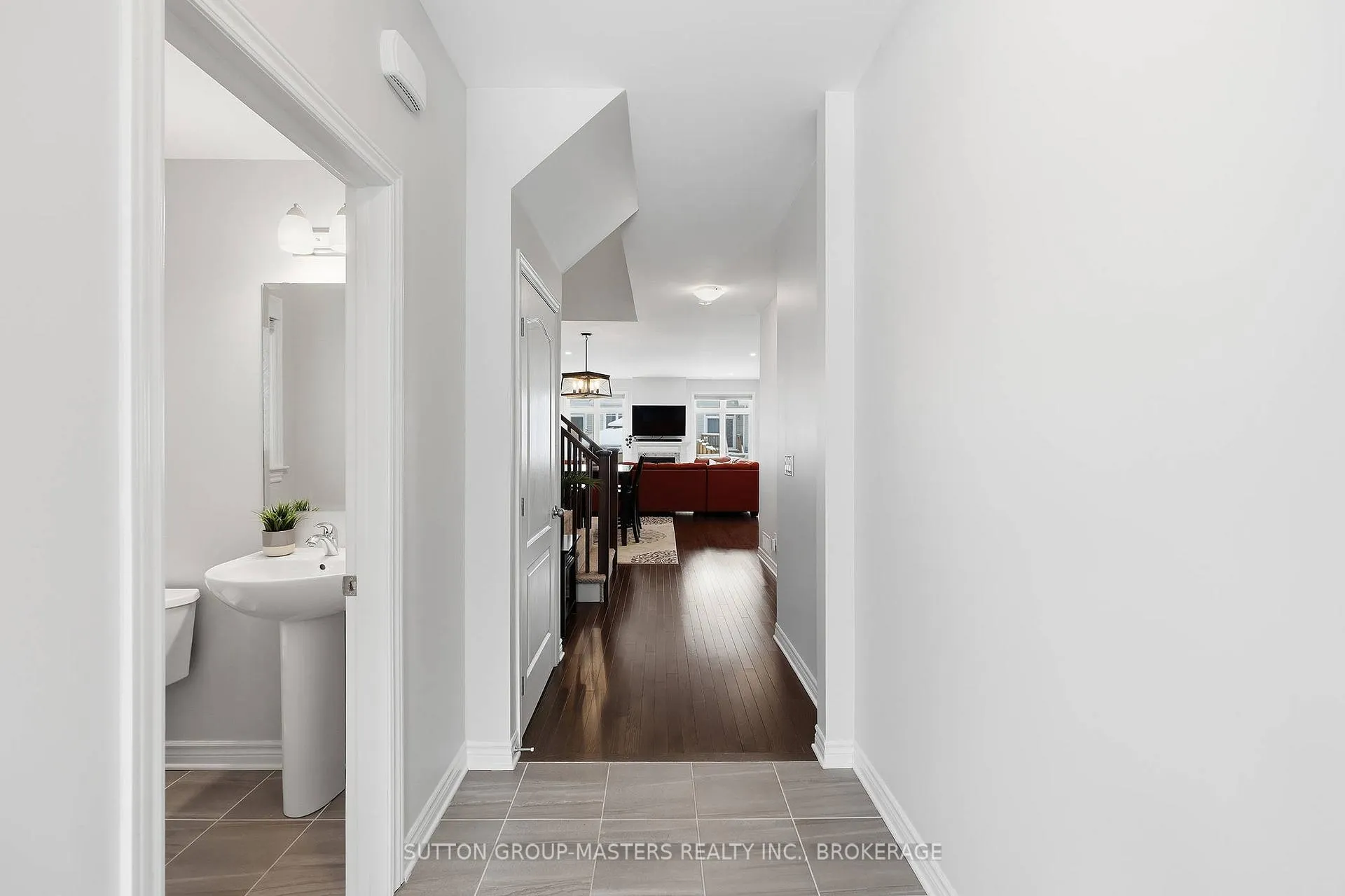 Photo 5 of 1187 Waterside Way, Kingston, Kingston East (Incl Barret Crt) — HOMEH