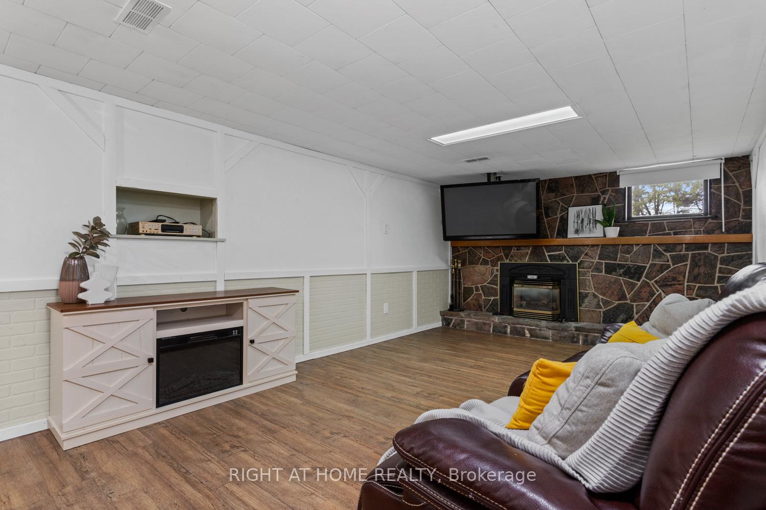 Photo 23 of 1480 Sharpe Line, Cavan Monaghan, Cavan Twp — HOMEH
