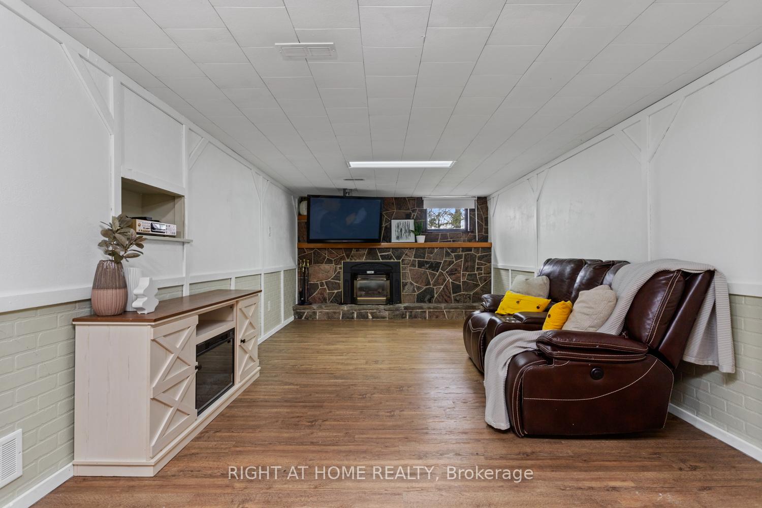 Photo 24 of 1480 Sharpe Line, Cavan Monaghan, Cavan Twp — HOMEH