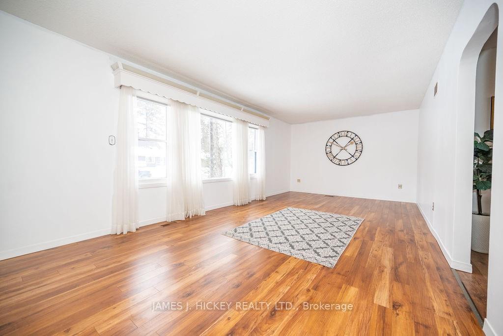 Photo 3 of 36 Thomson Crescent, Deep River — HOMEH