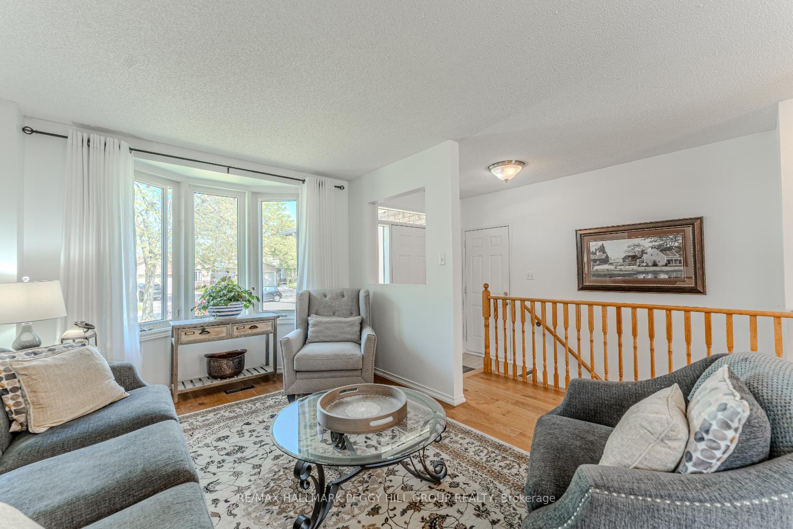 Photo 9 of 24 Nicholson Drive, Barrie, Ardagh — HOMEH