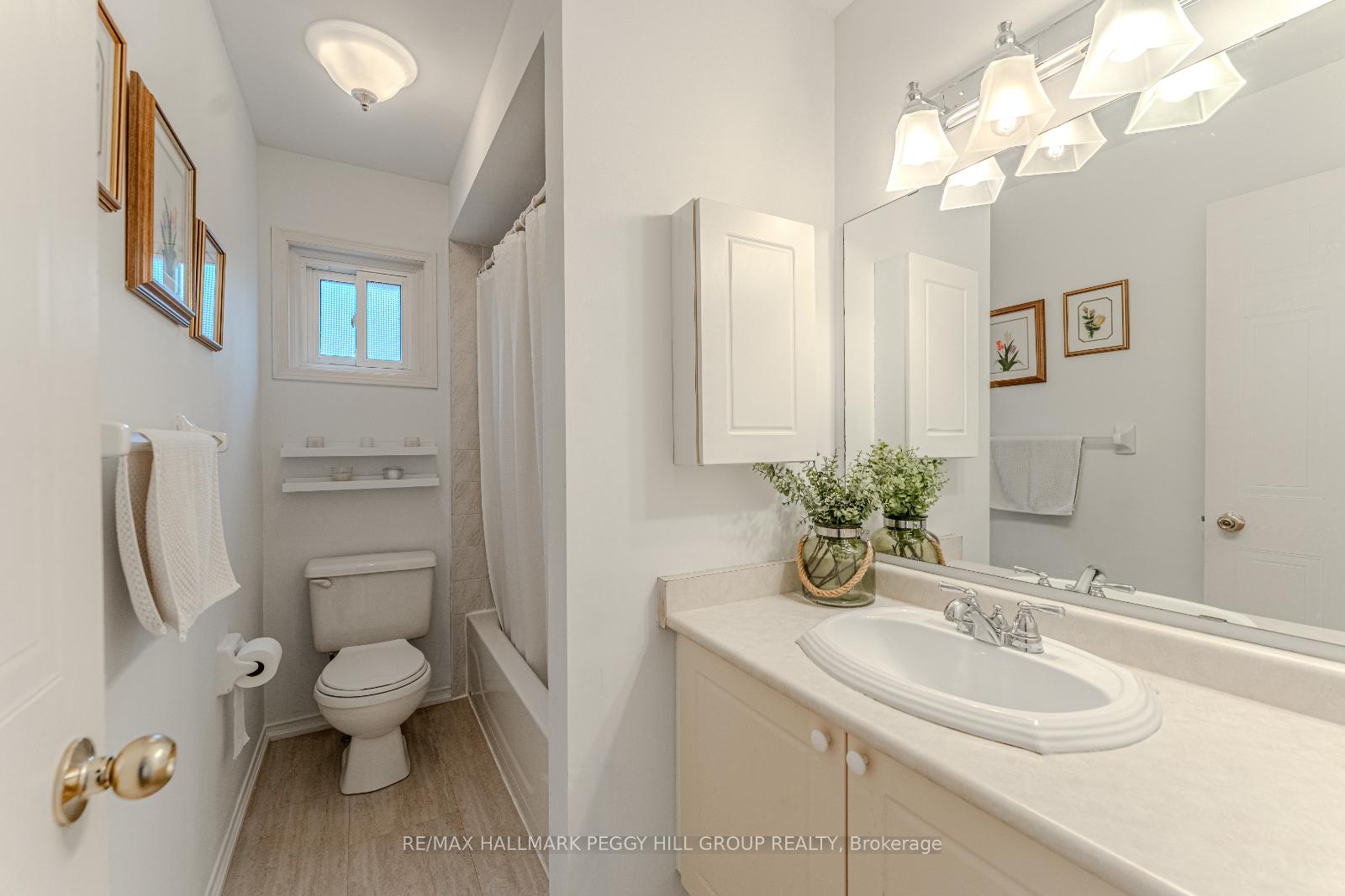 Photo 14 of 24 Nicholson Drive, Barrie, Ardagh — HOMEH
