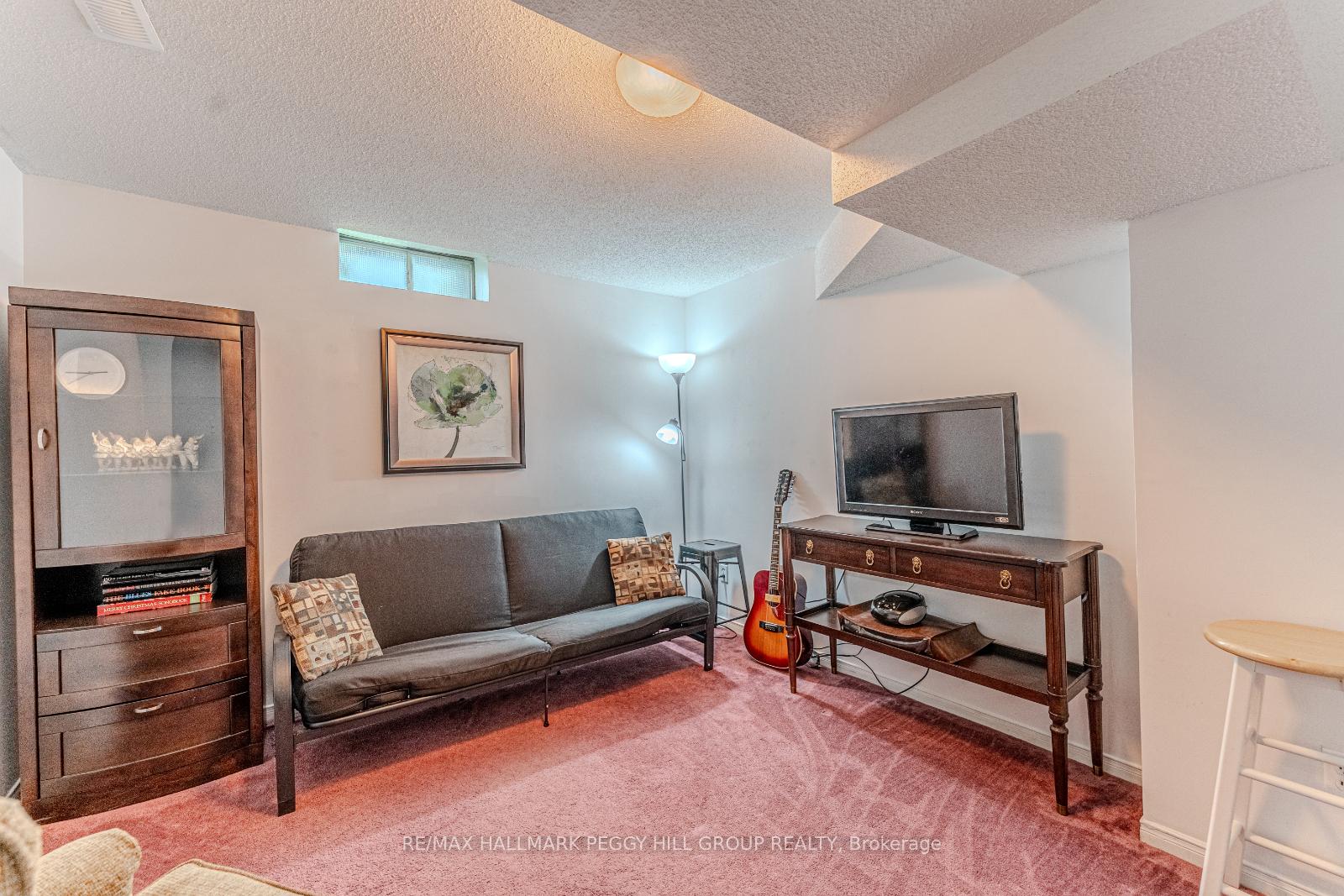 Photo 18 of 24 Nicholson Drive, Barrie, Ardagh — HOMEH