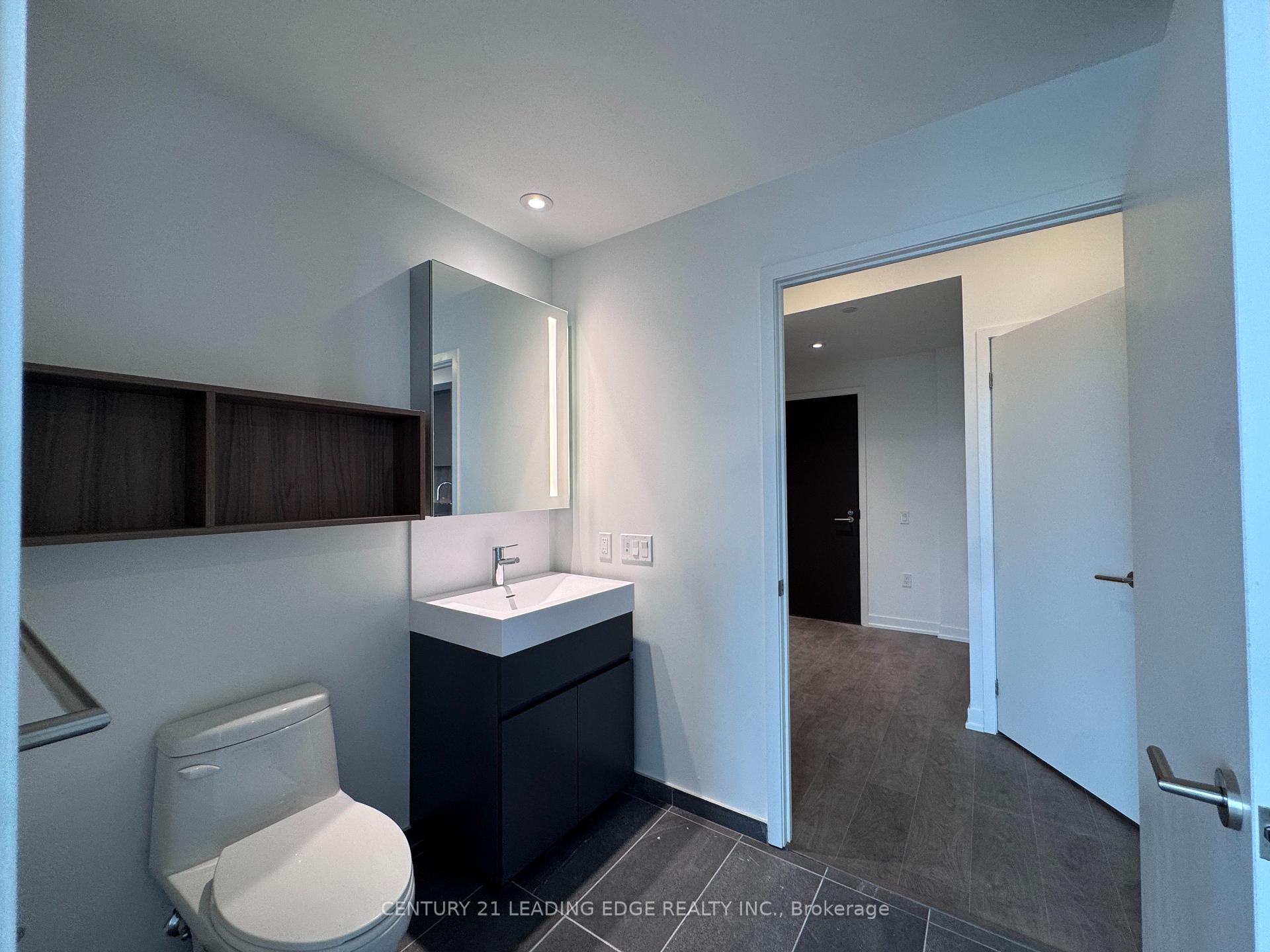 Photo 9 of Unit 2107, 39 Mary Street, Barrie, City Centre — HOMEH