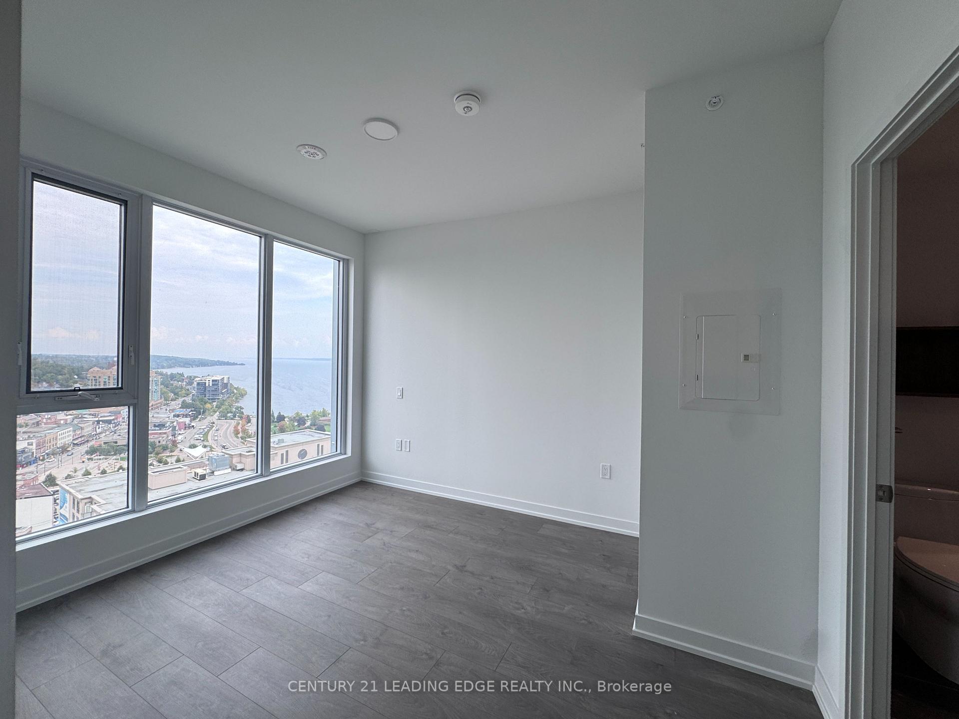 Photo 10 of Unit 2107, 39 Mary Street, Barrie, City Centre — HOMEH