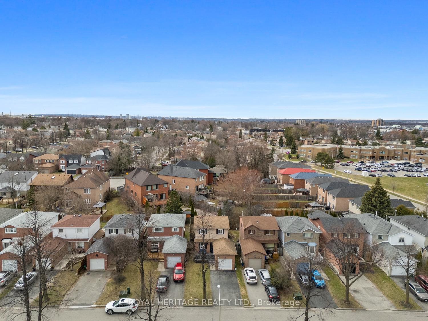Photo 38 of 66 Dobson Drive, Ajax, Central — HOMEH