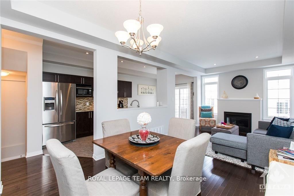 Photo 3 of 114 Laramie Crescent, Ottawa, Barrhaven - Stonebridge — HOMEH