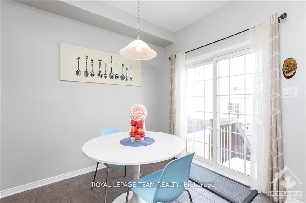 Photo 6 of 114 Laramie Crescent, Ottawa, Barrhaven - Stonebridge — HOMEH