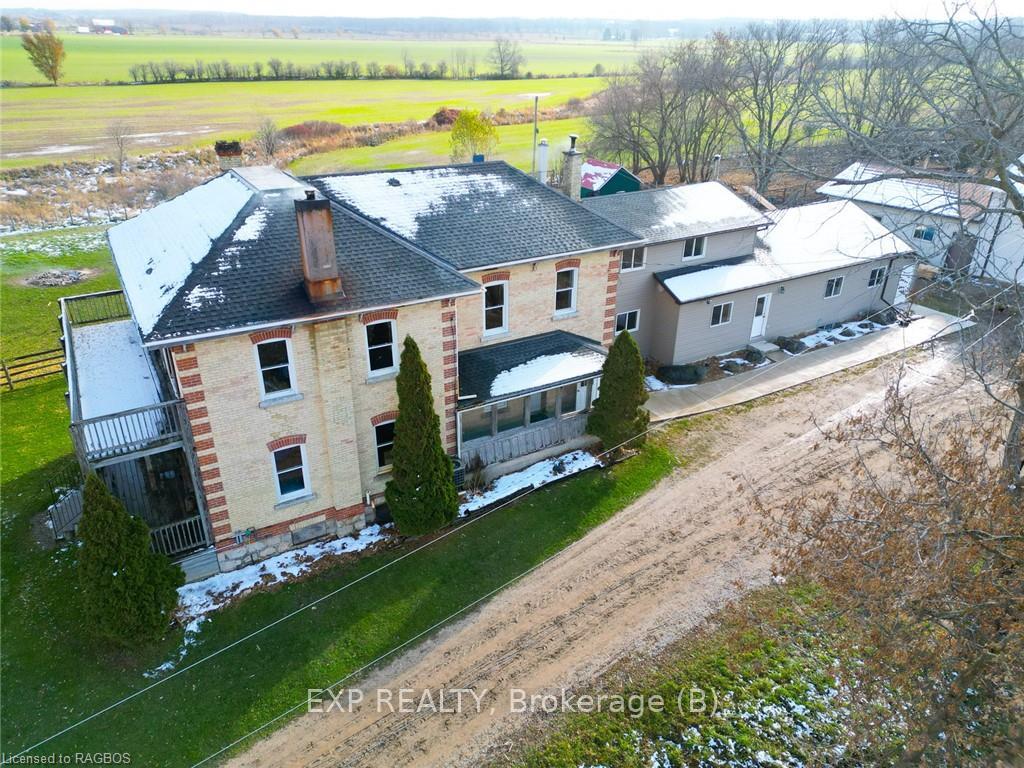 Photo 2 of 681456 Sideroad 6, Chatsworth — HOMEH